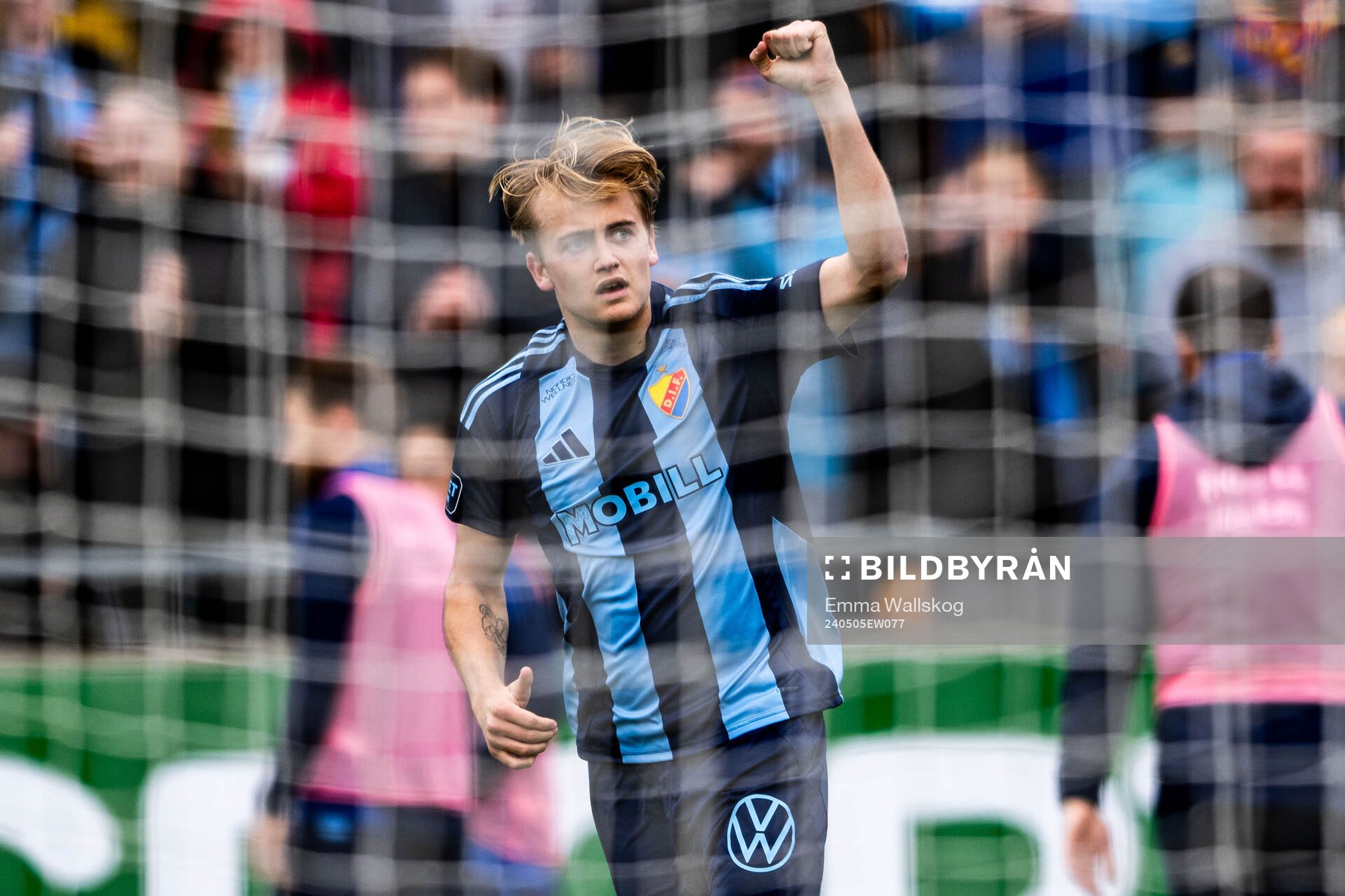 Djurgårdens Oskar Fallenius jublar
