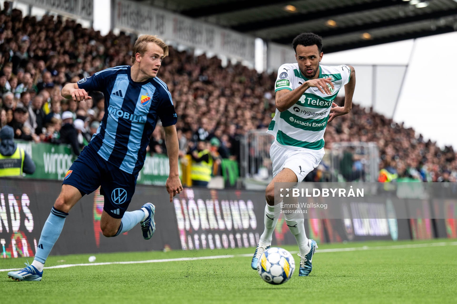 Djurgårdens Oskar Fallenius och Västerås Alex Douglas