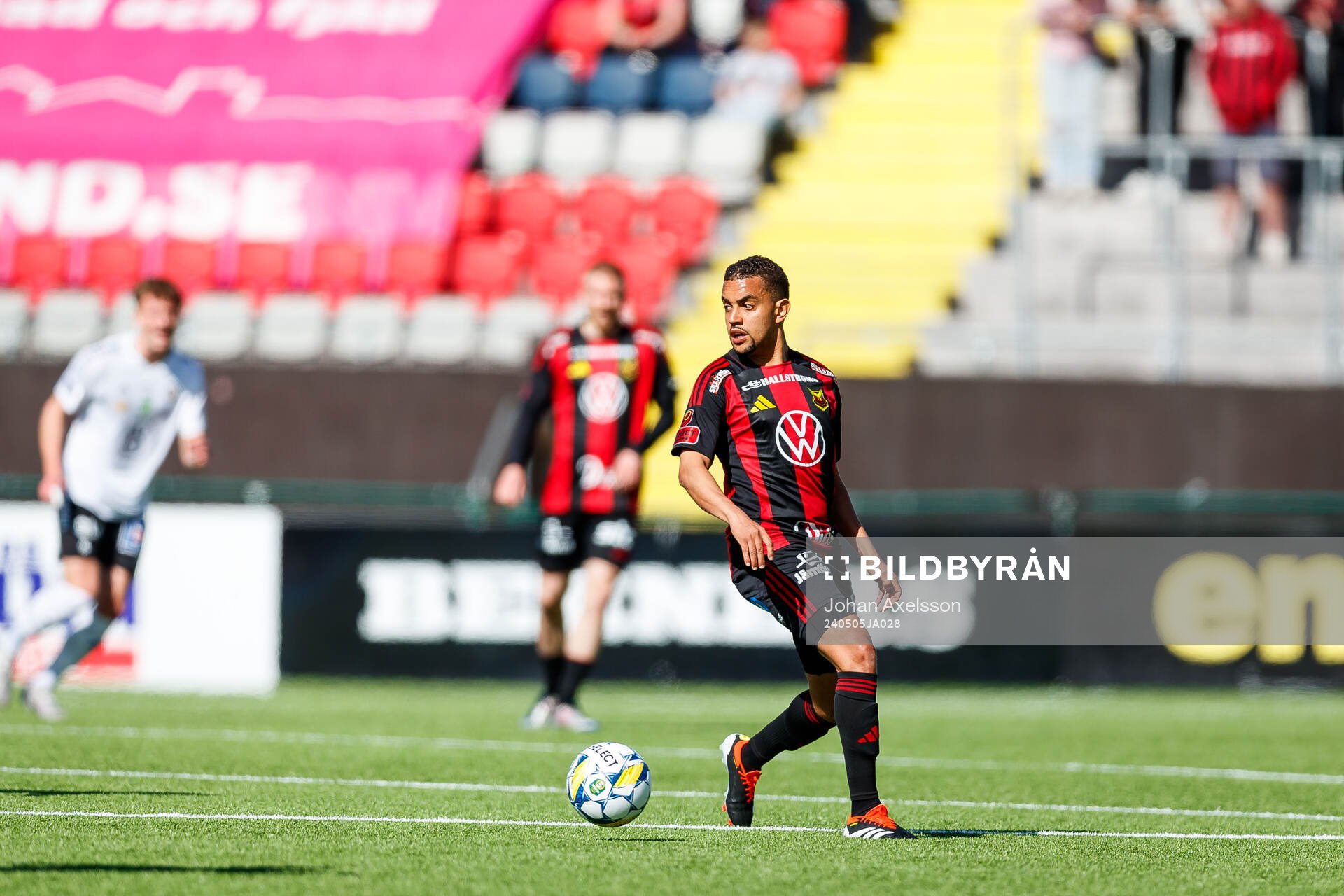 Östersunds Erick Brendon Pinheiro Da Silva under fotbollsmatchen i Superettan mellan Östersund och Örebro den 5 maj 2024 i Östersund. 