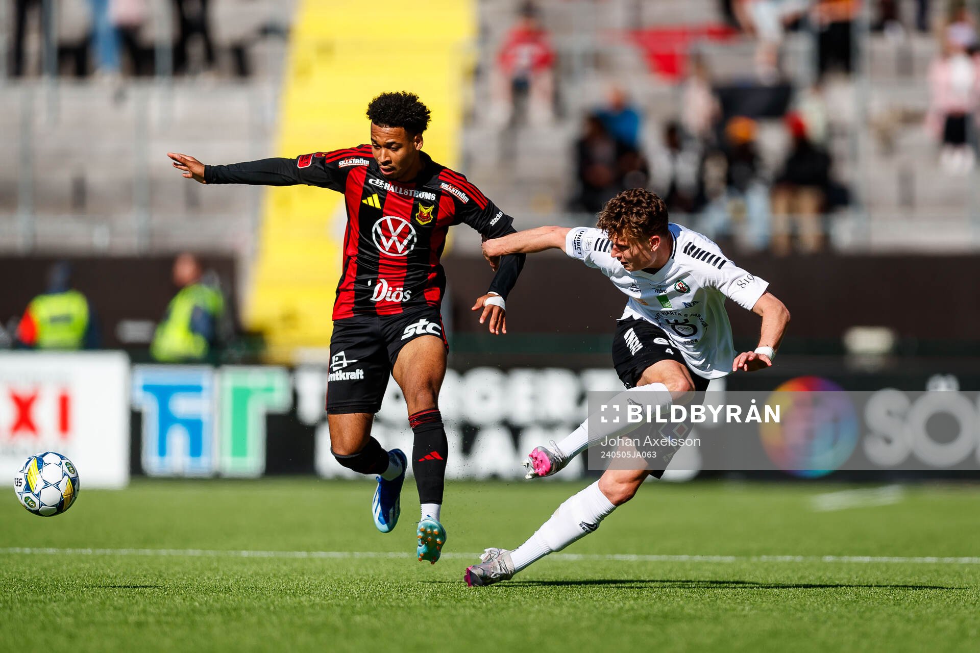 Östersunds Arquimides Ordonez och Örebros Erik Mc Cue