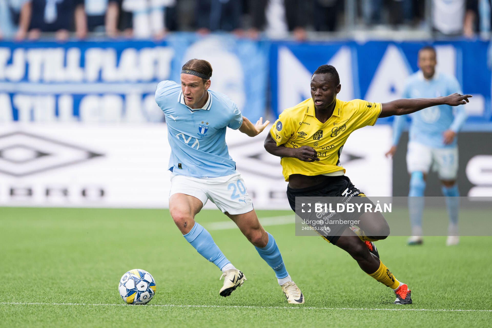 Malmö FFs Erik Botheim och Elfsborgs Timothy Noor Ouma