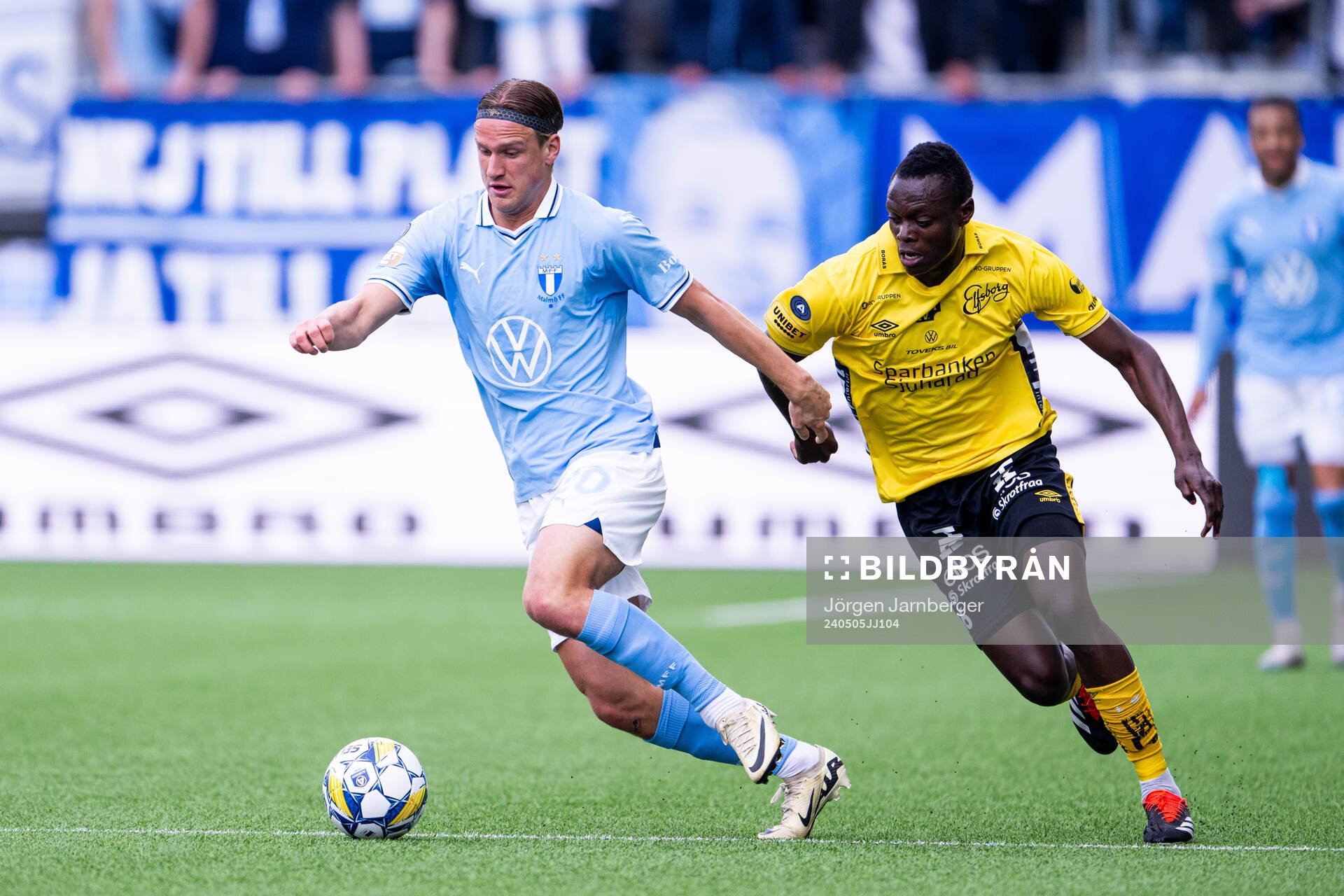 Malmö FFs Erik Botheim och Elfsborgs Timothy Noor Ouma