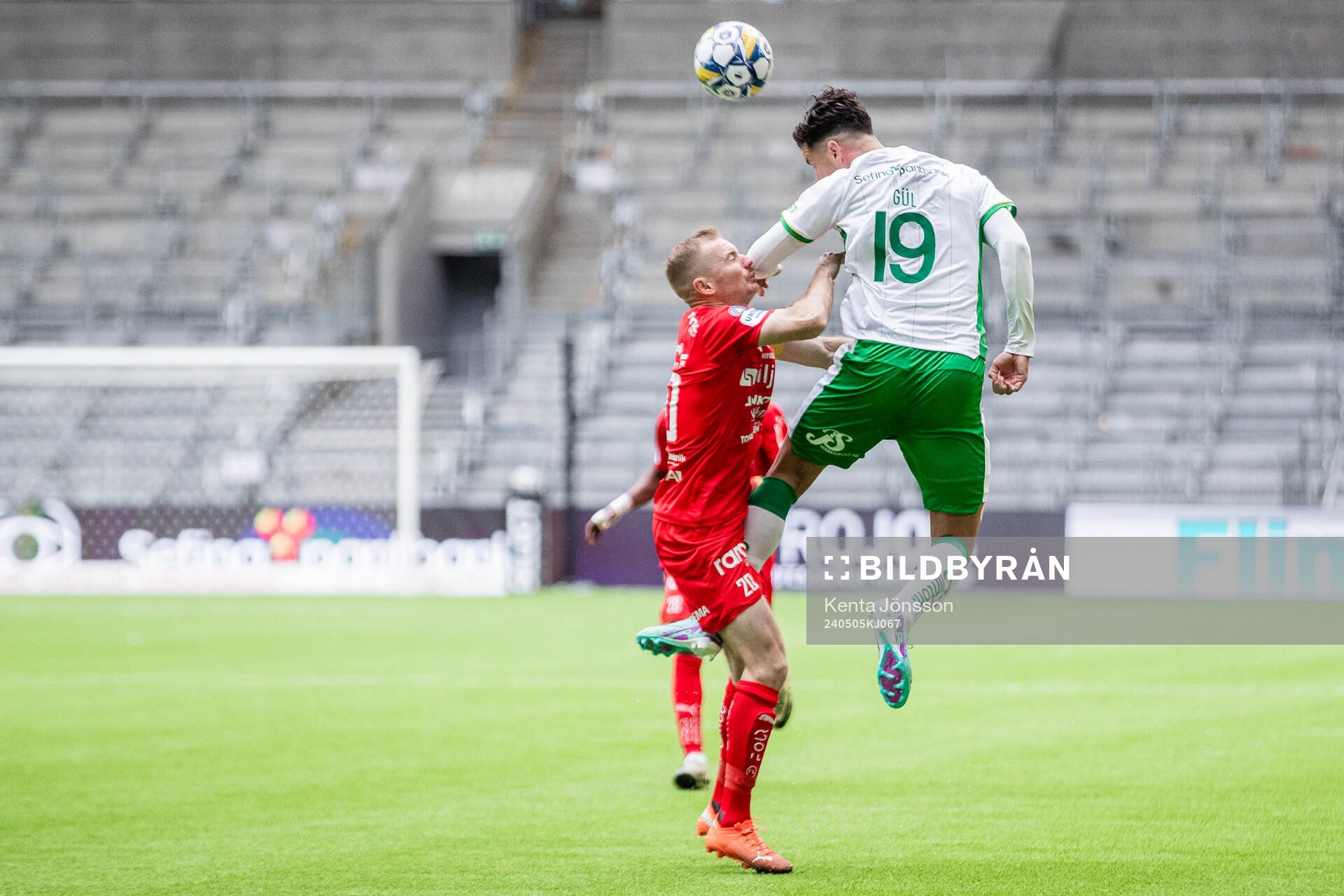 Värnamos Freddy Winsth och Hammarbys Deniz Gül
