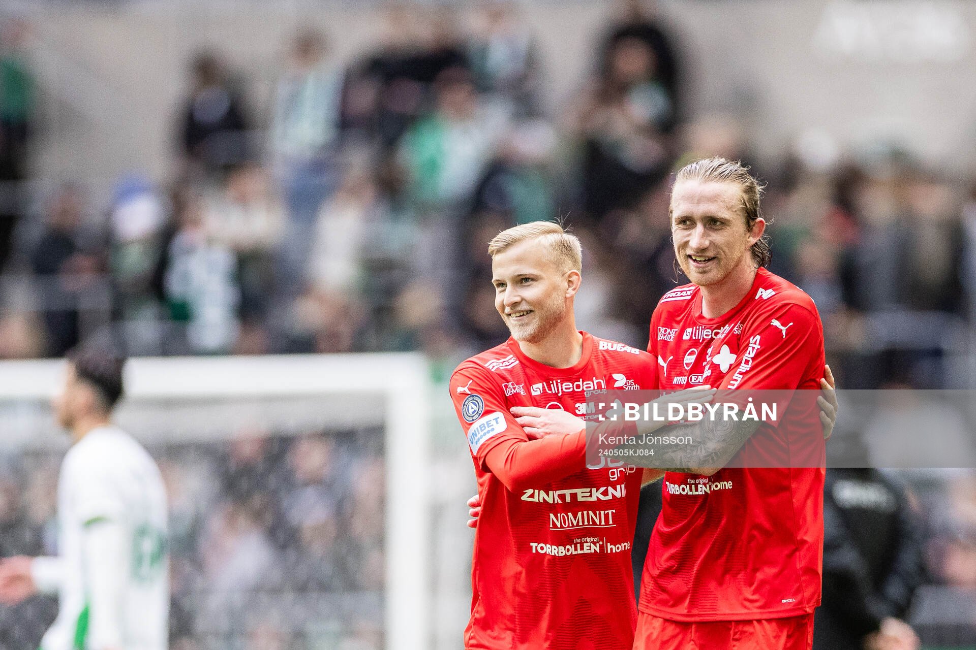 Värnamos Johan Rapp och Hampus Näsström jublar