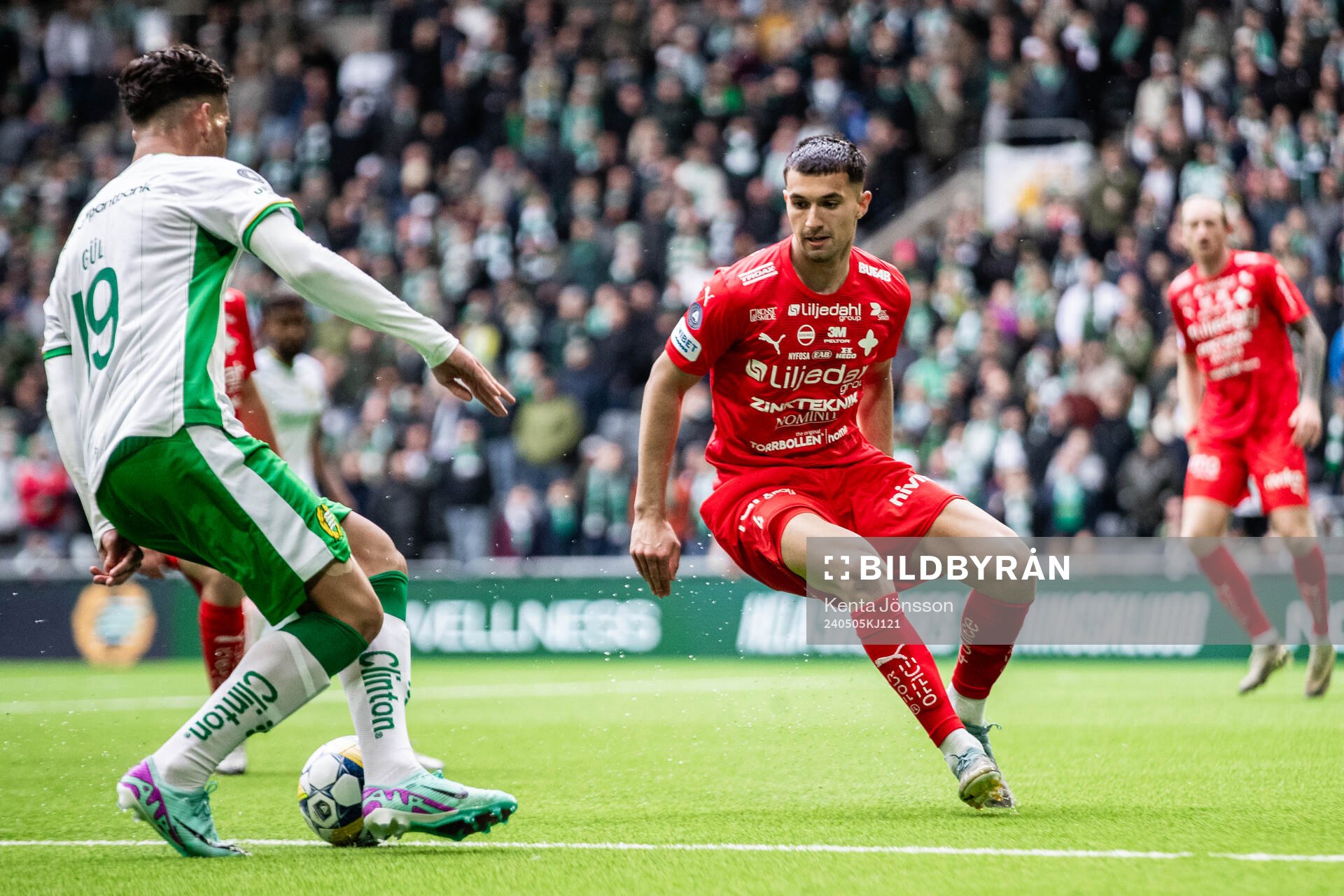 Värnamos Emin Hasic och Hammarbys Deniz Gül