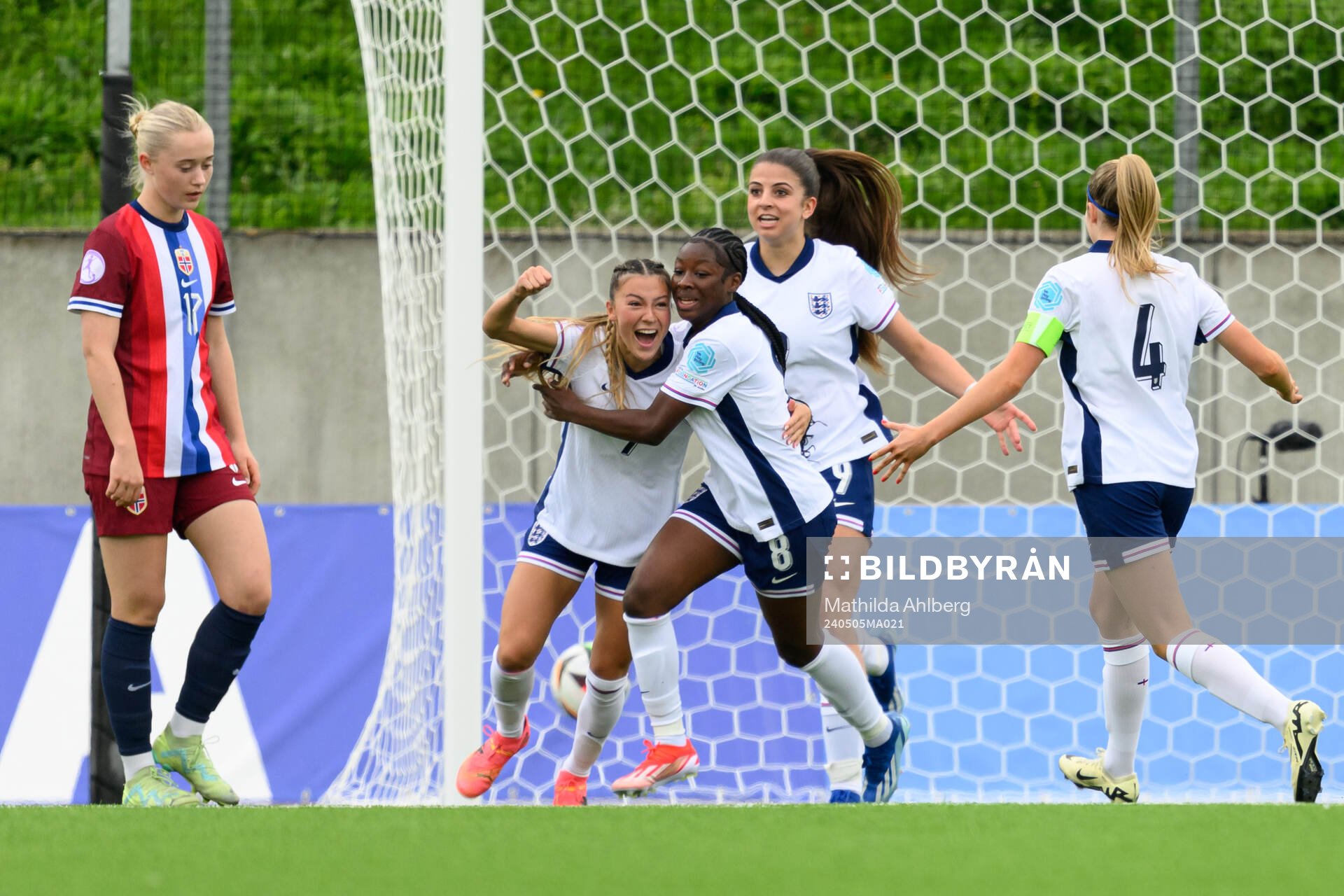 Erica Parkinson of England celebrates the 1-0 goal