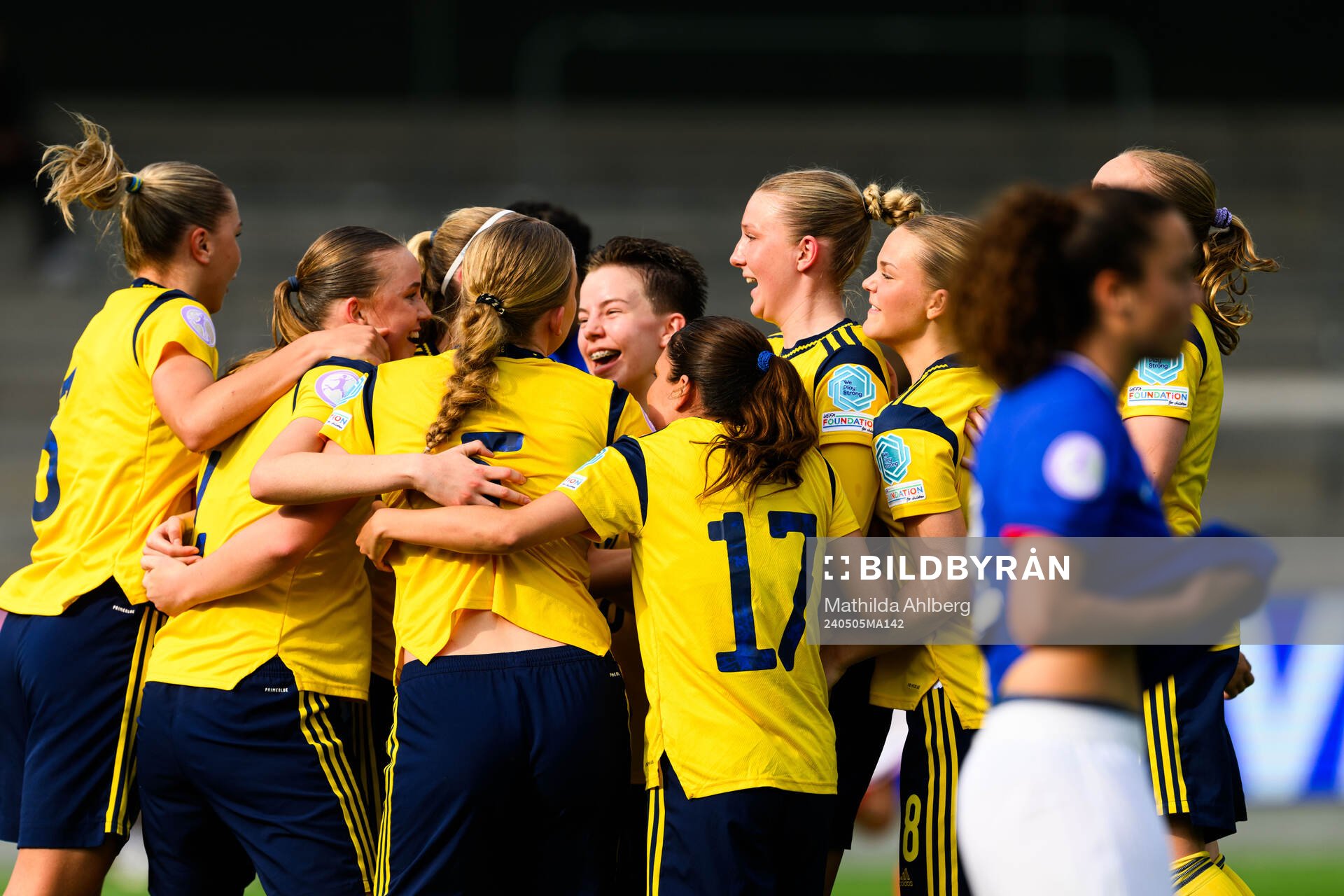 Isabelle Goldmann of Sweden celebrates