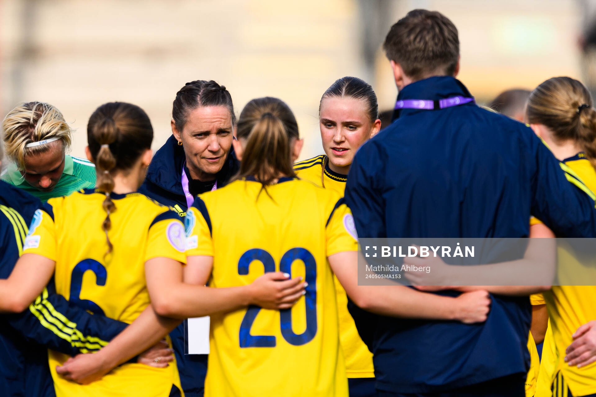 Head coach Lovisa Delby of Sweden