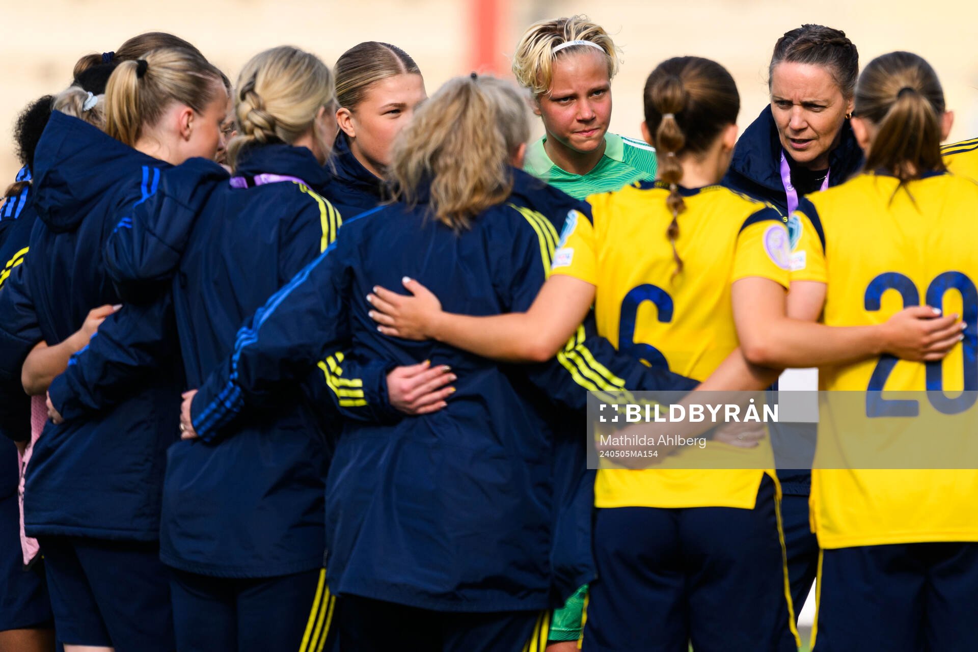 Head coach Lovisa Delby of Sweden