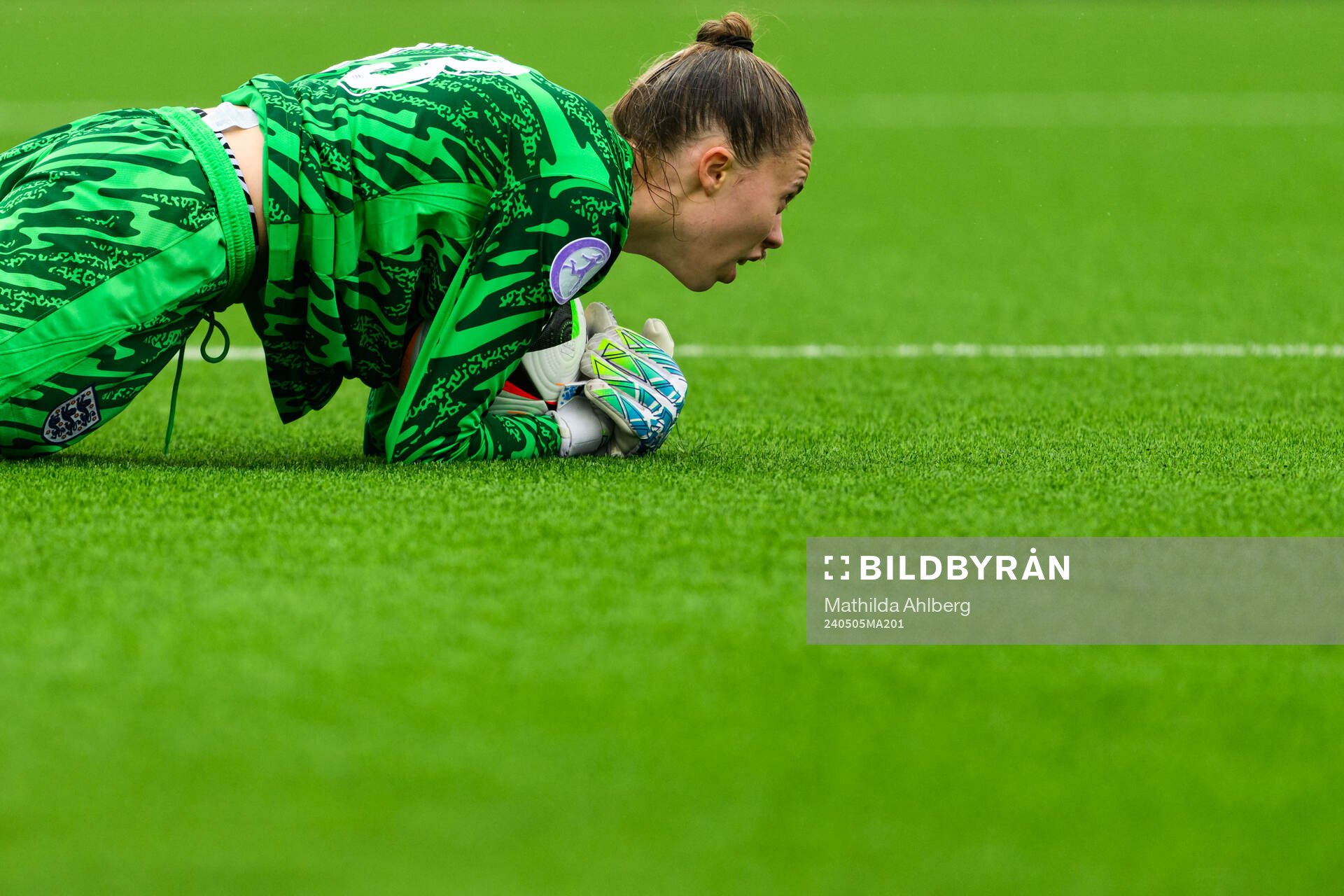 Goalkeeper Rebekah Dowsett of England