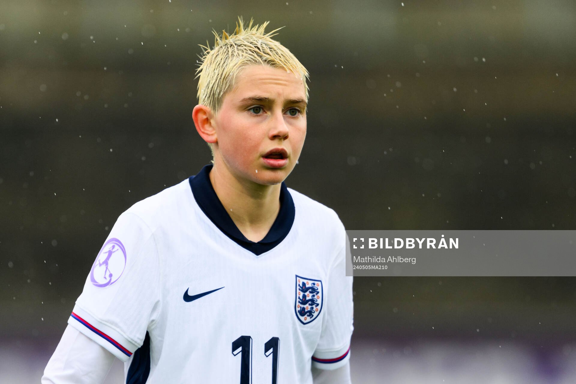 Lola Brown of England