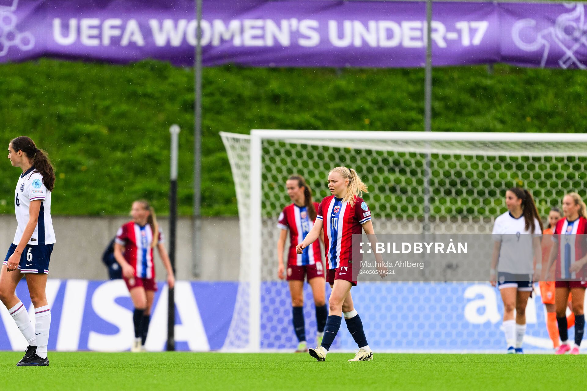 Anny Kerim-Lindland of Norway looks dejected