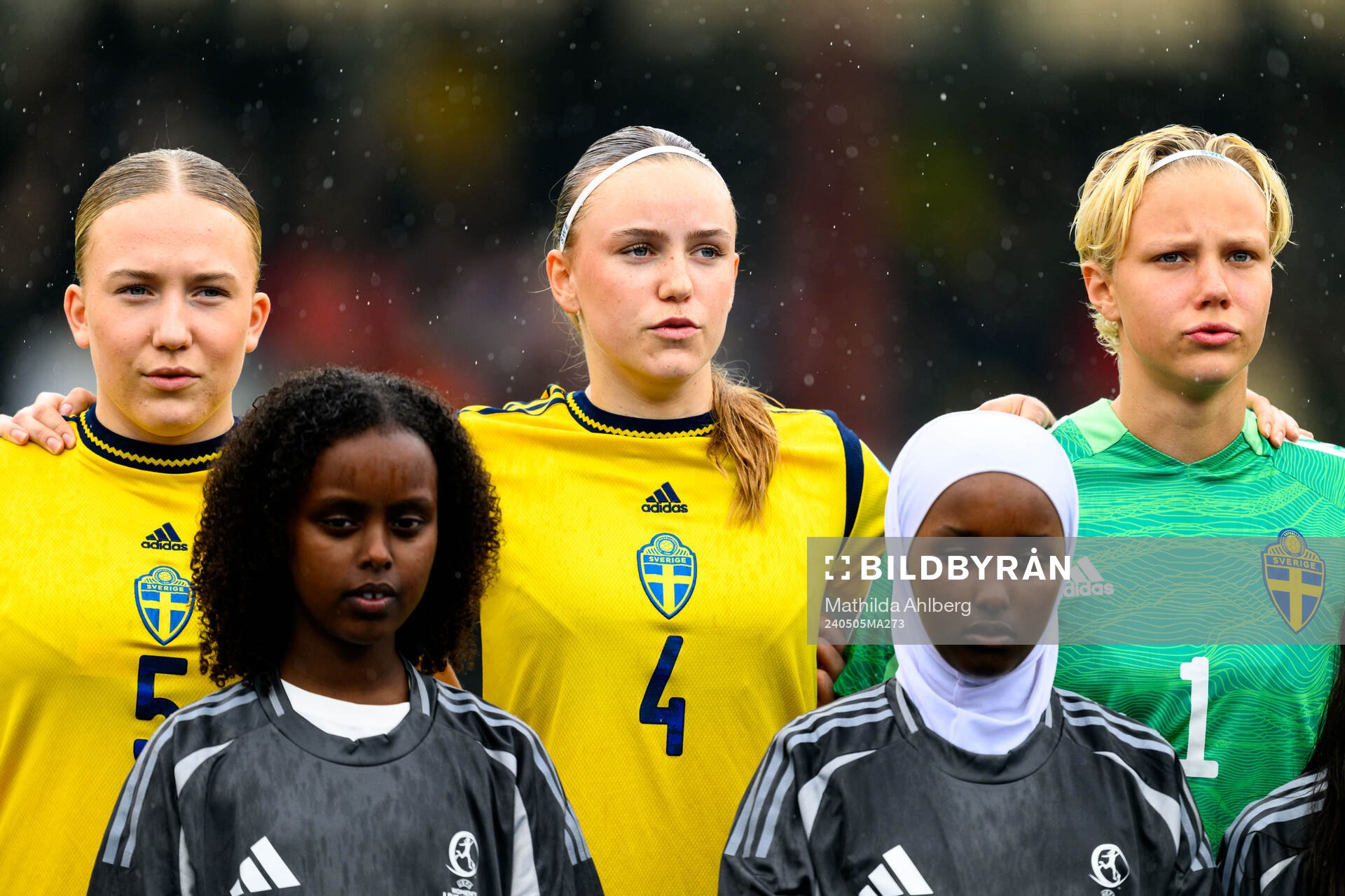 Thindra Mattsson, Fabienne Bartholdson and goalkeeper Saga