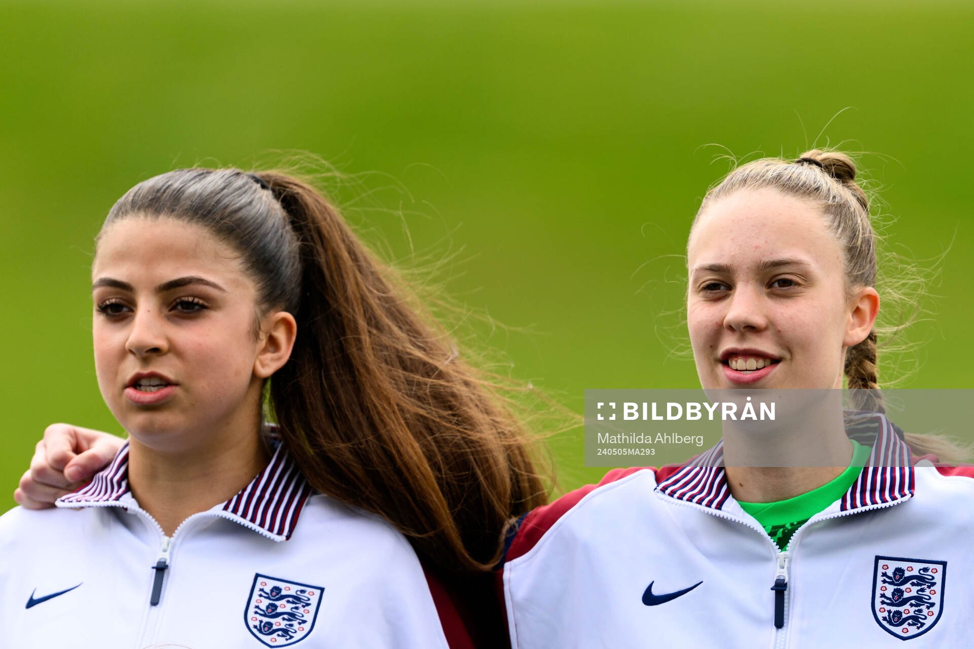 Isabella Fisher and goalkeeper Rebekah Dowsett of England ahead of the UEFA Under-17 match between England and Norway on May 5, 2024 in Lund.