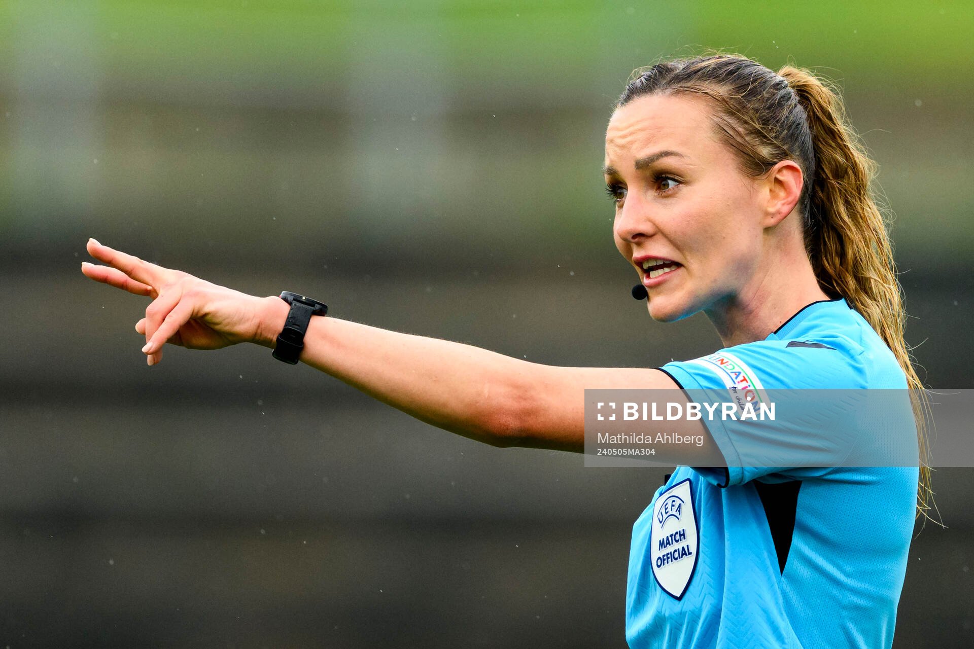 Referee Fabienne Michel