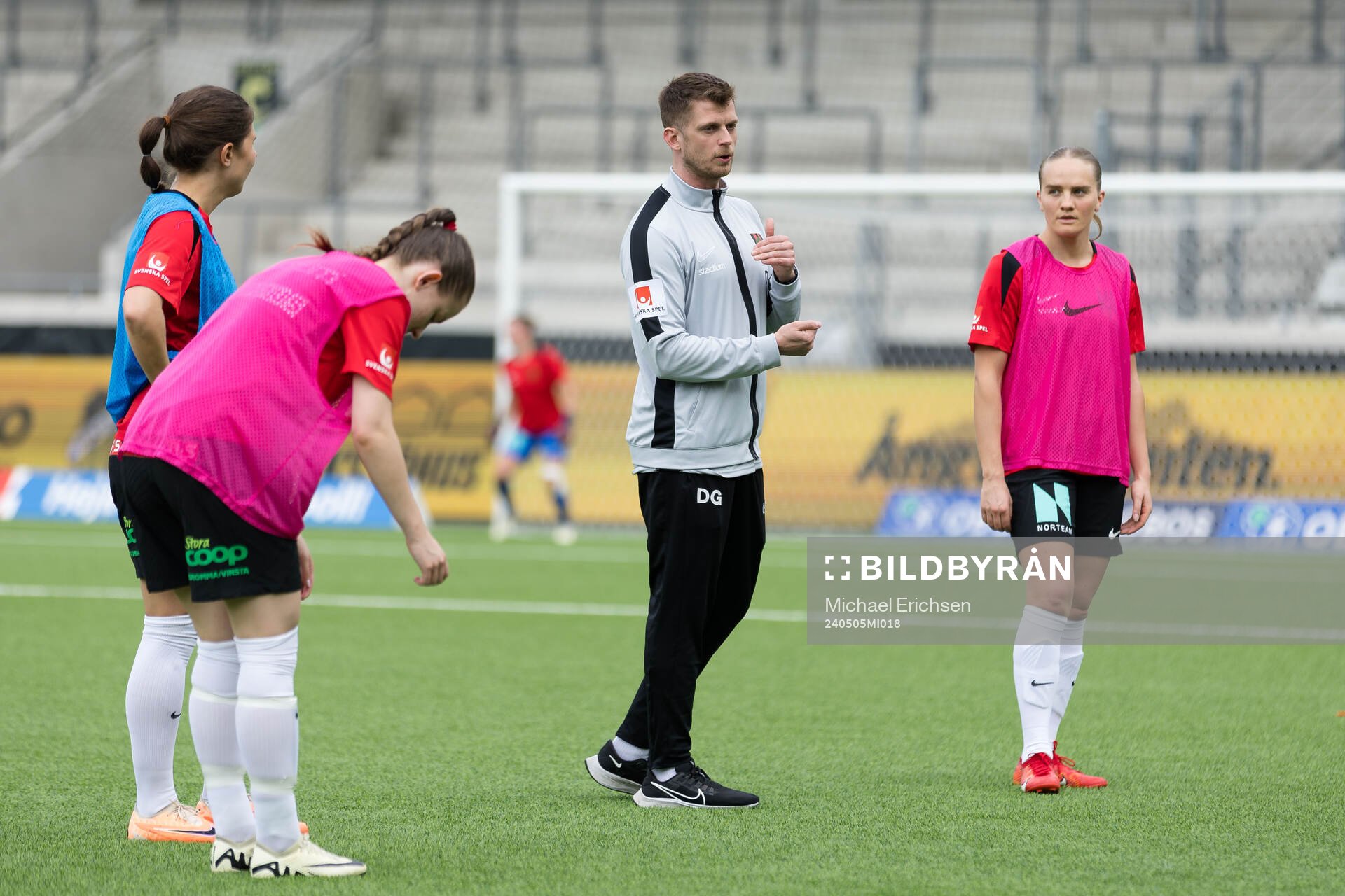 Brommapojkarnas tränare Daniel Gunnars och
