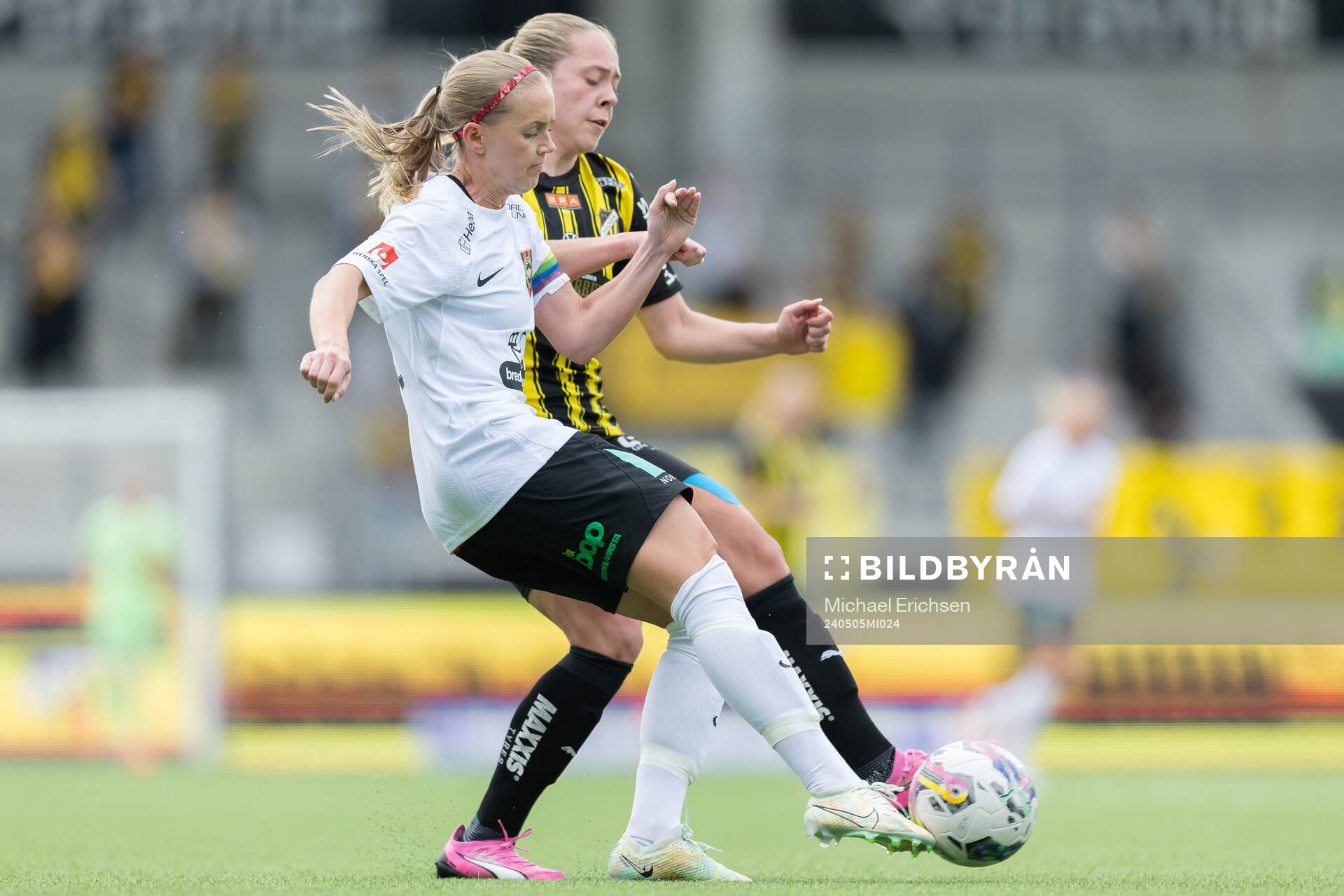 Brommapojkarnas Elsa Karlsson och Häckens Alice Bergström