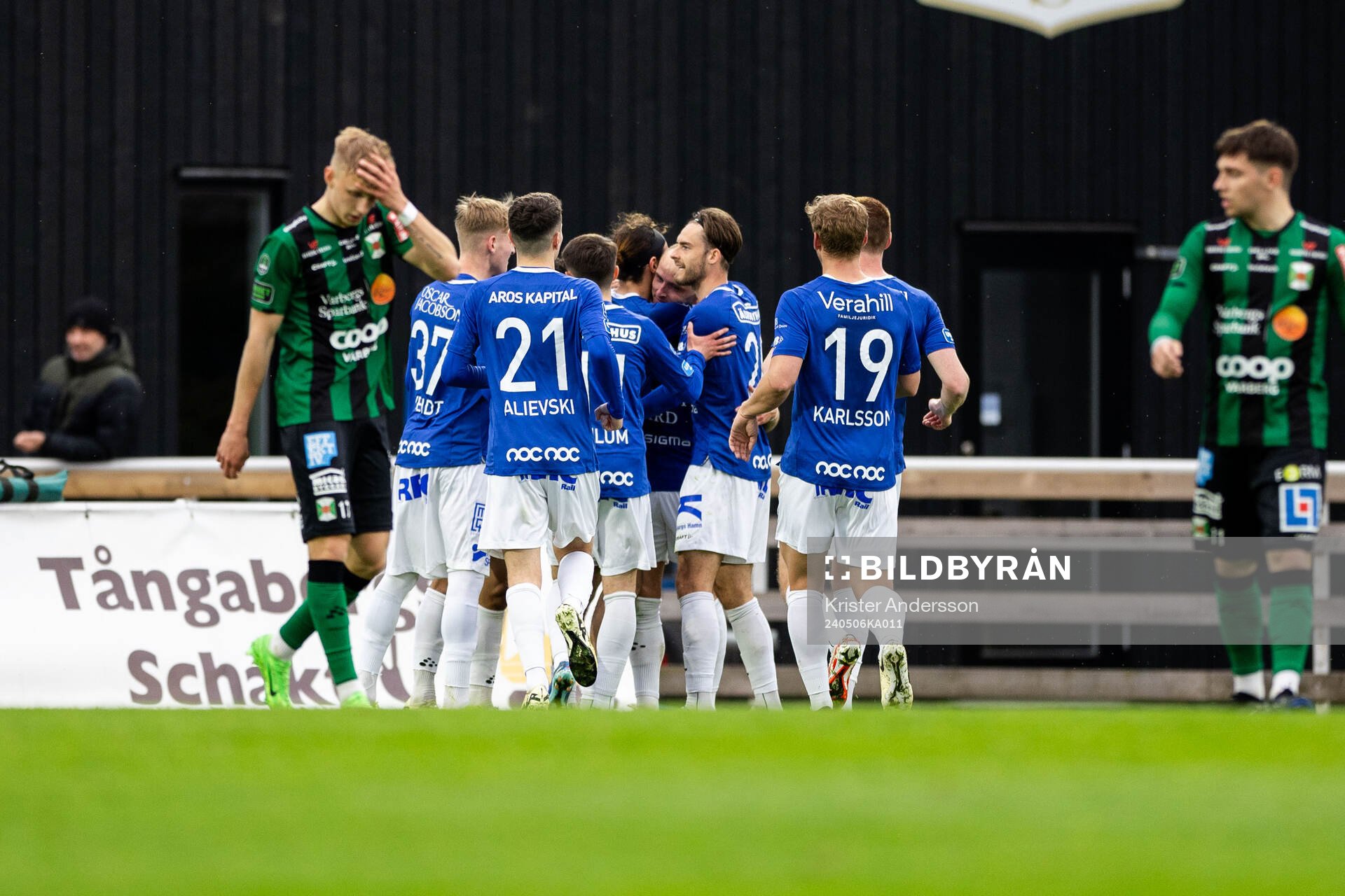 Trelleborgs Hady Saleh Karim jublar med lagkamrater