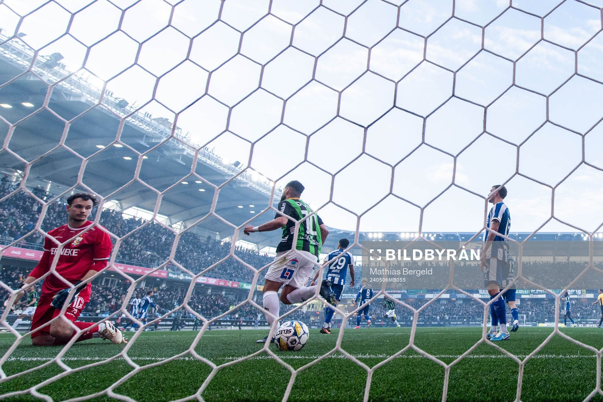 IFK Göteborgs målvakt Elis Bishesari och GAIS Mervan