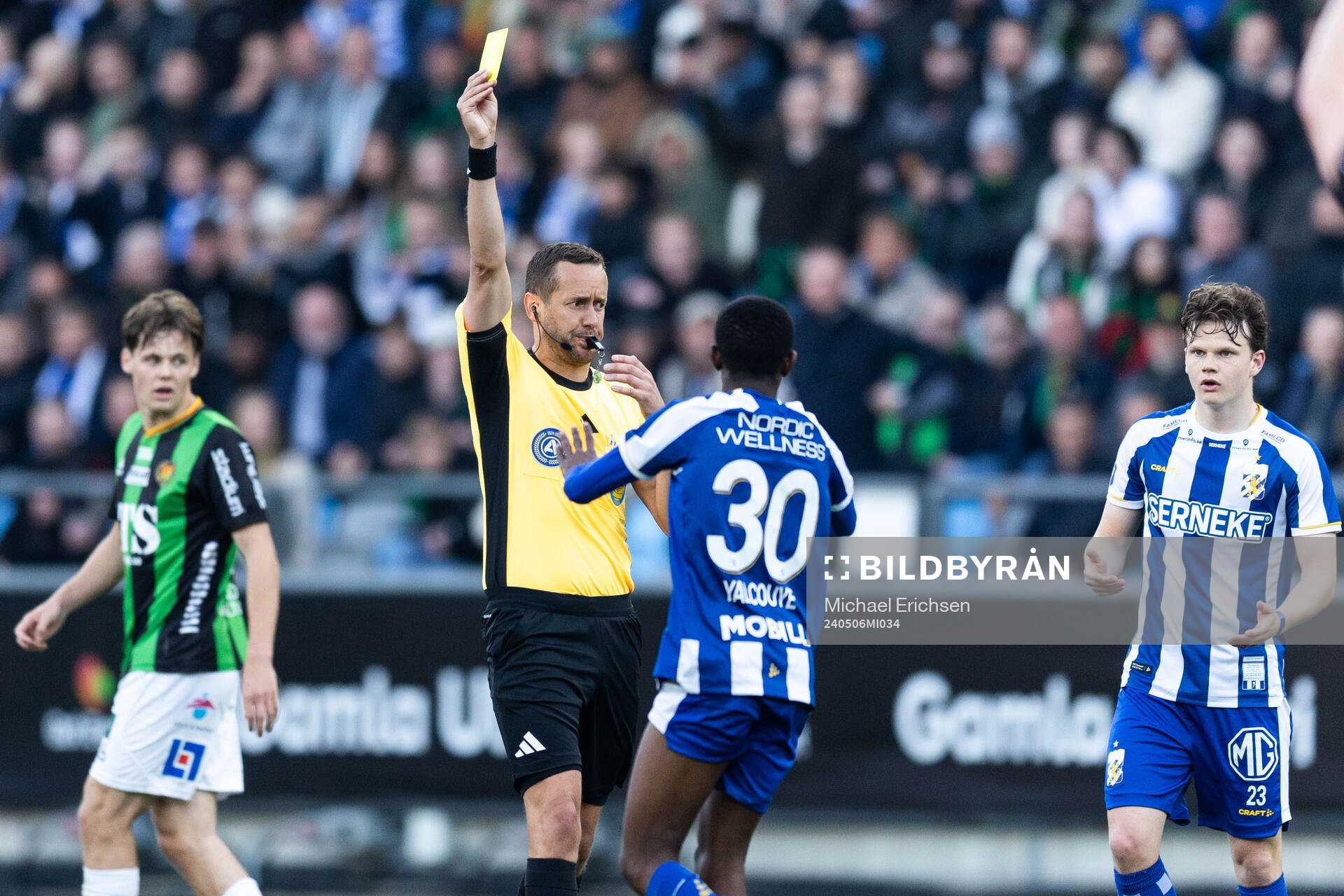 IFK Göteborgs Malick Junior Yalcouye tilldelas gult kort