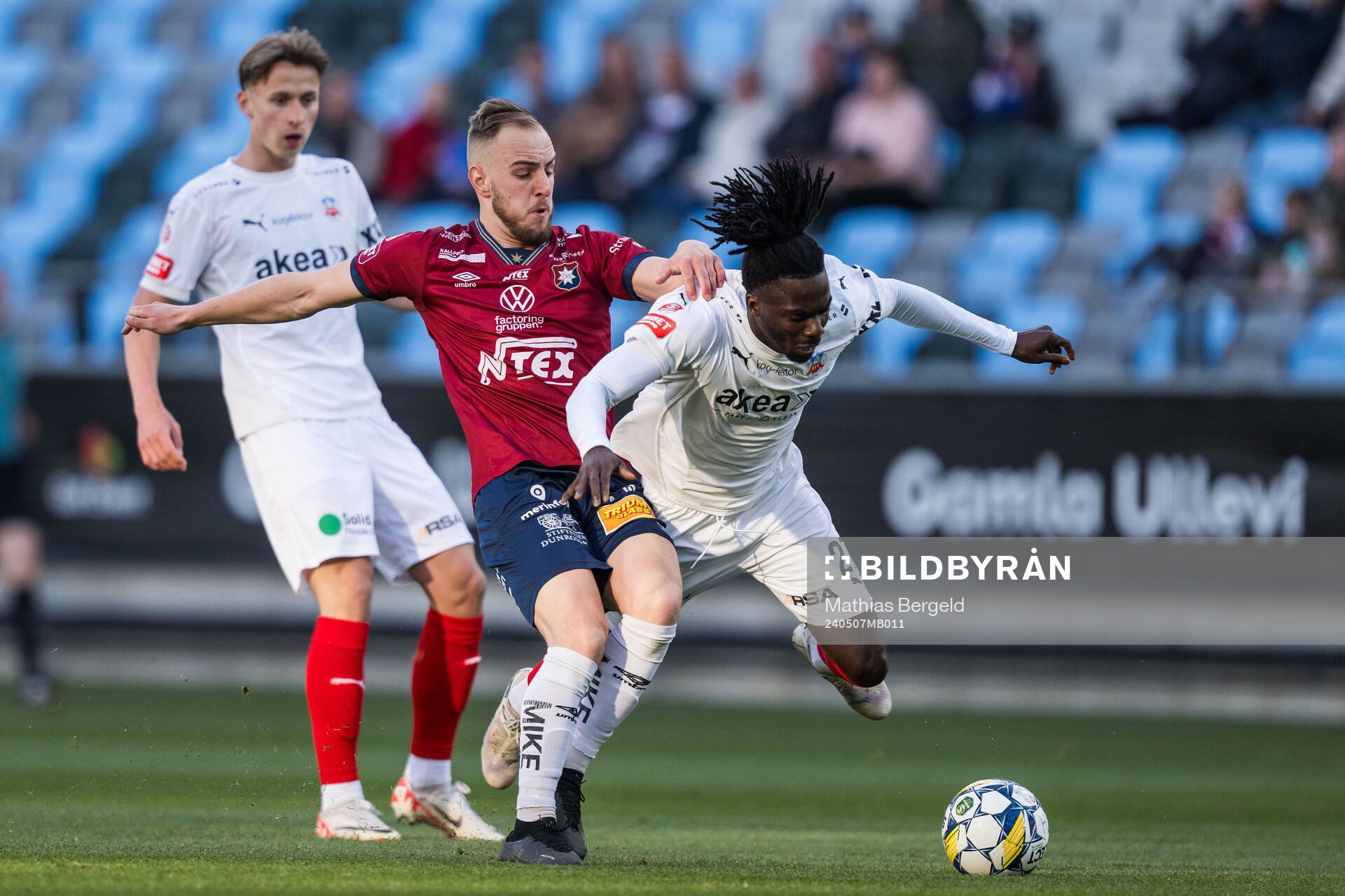 Örgrytes Amel Mujanic och Helsingborgs Benjamin Acquah
