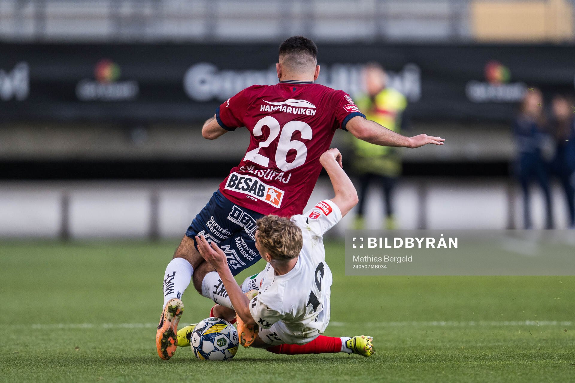 Helsingborgs Benjamin Örn och Örgrytes Edi Sylisufaj