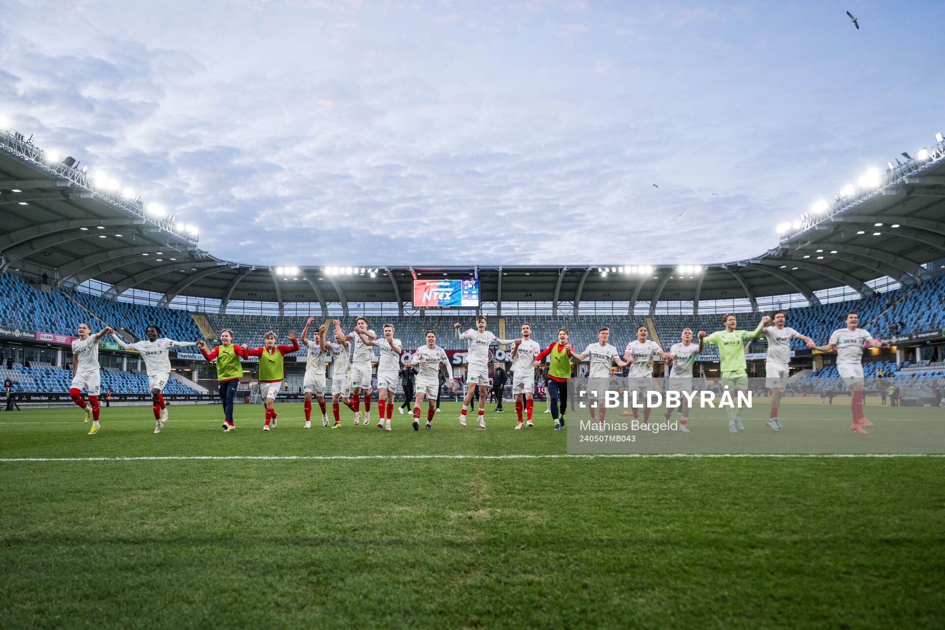 Helsingborgs spelare jublar