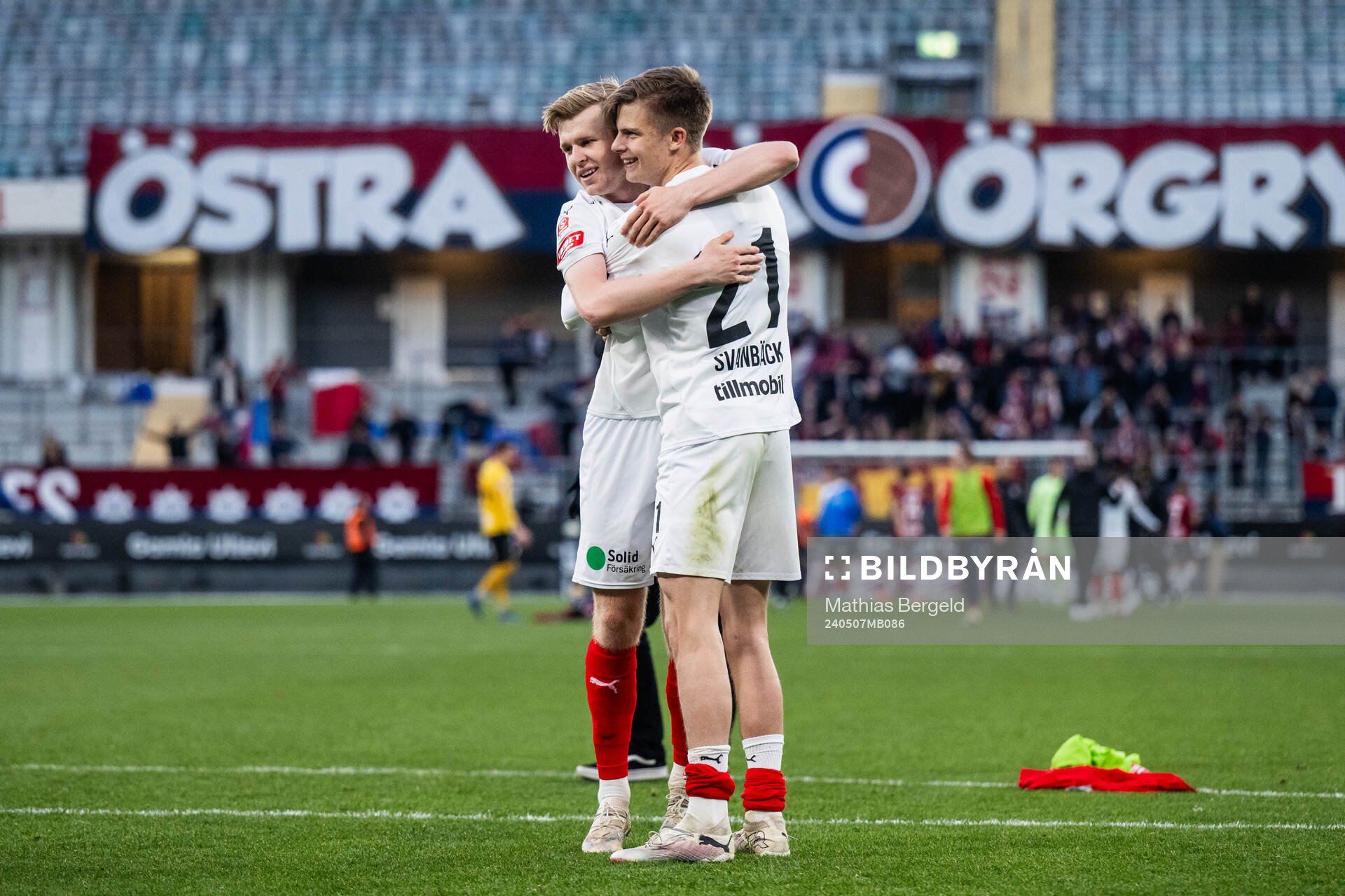 Helsingborgs William Westerlund och Adrian Svanbäck jublar