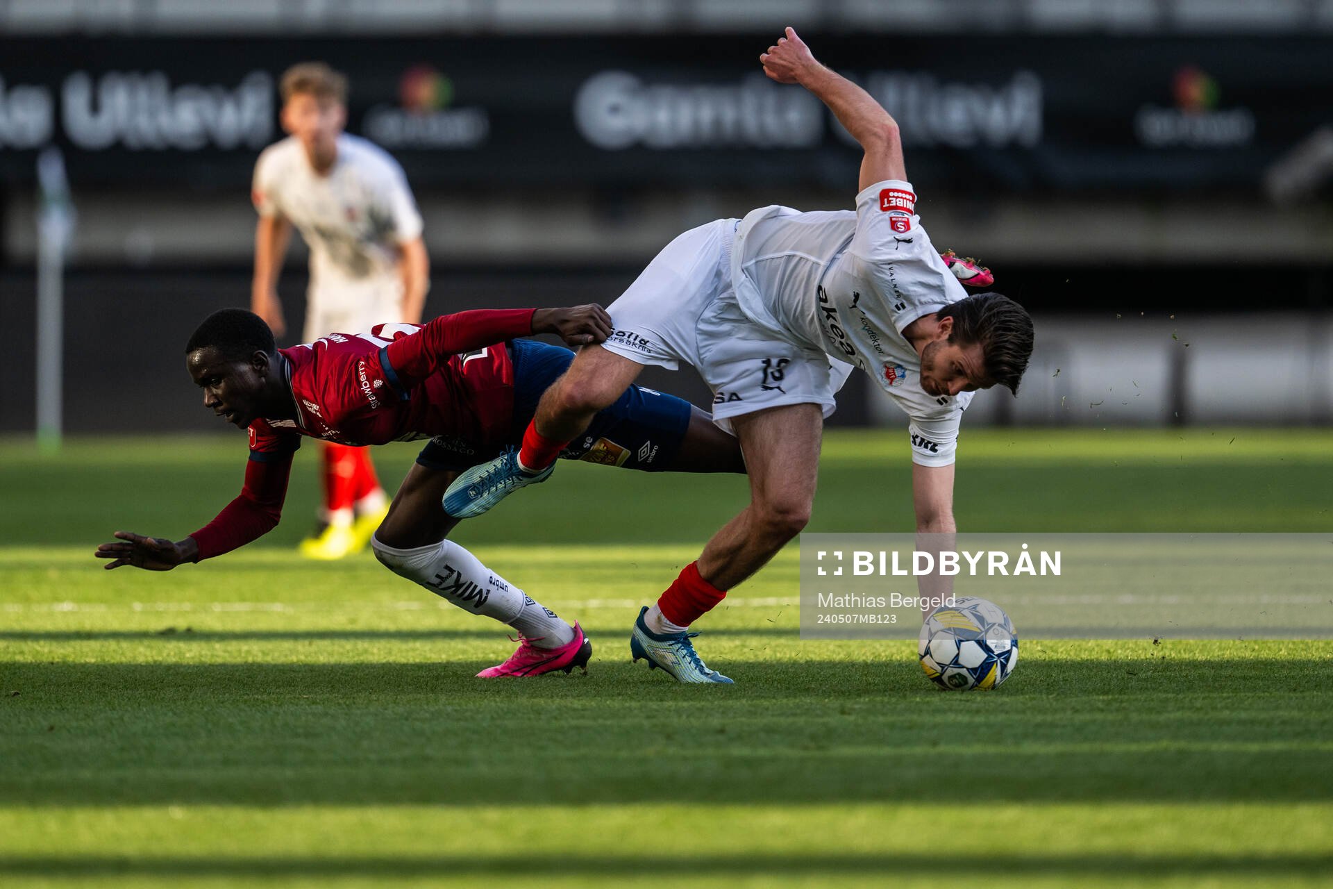 Örgrytes Abdoulaye Faye och Helsingborgs Wilhelm Loeper