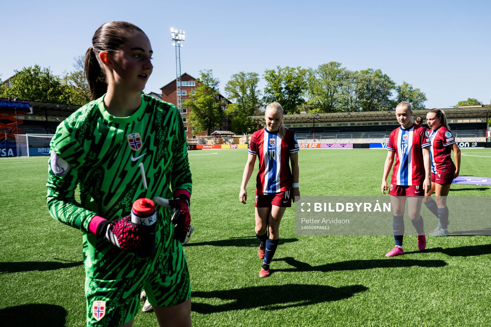 Goalkeeper Hanna Krog, Anny Kerim-Lindland and Tommine Enger of Norway ahead of the UEFA European Women’s Under-17 Championship match between Norway and France on May 8, 2024 in Malmö.