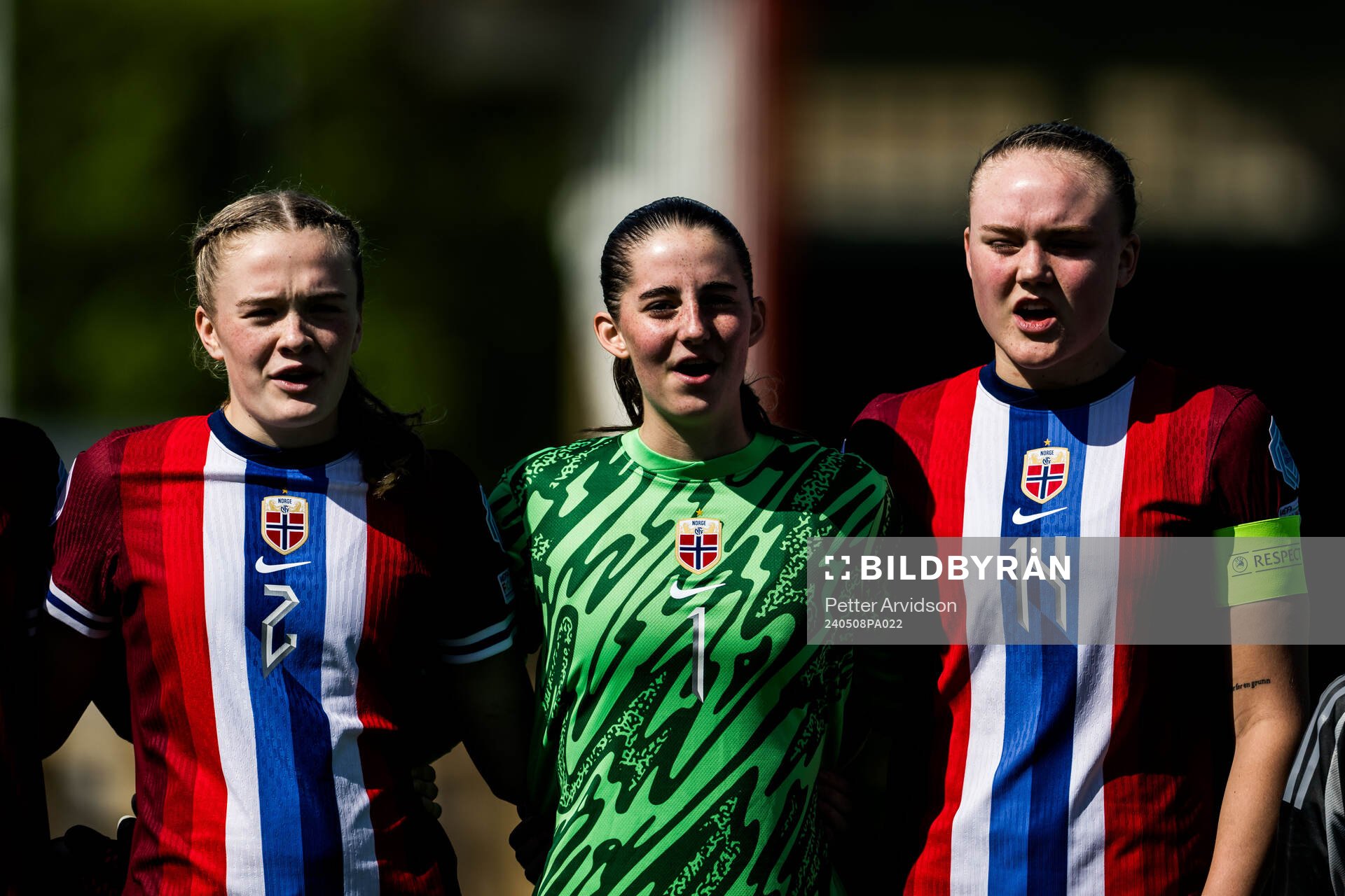 Ina Raaum Andreassen, Goalkeeper Hanna Krog and Tuva