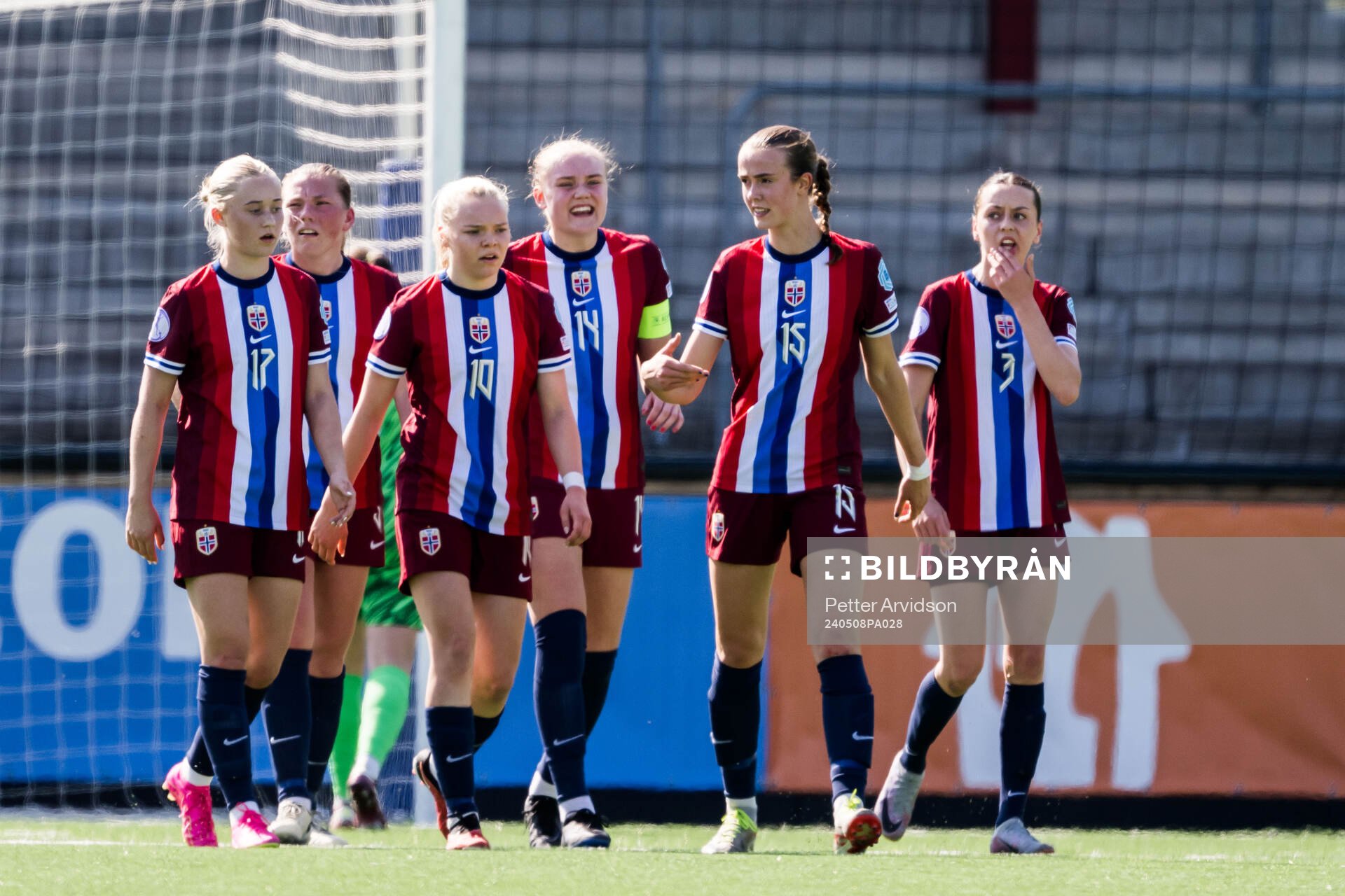 Tommine Enger, Anny Kerim-Lindland, Tuva Olaussen Sagen,