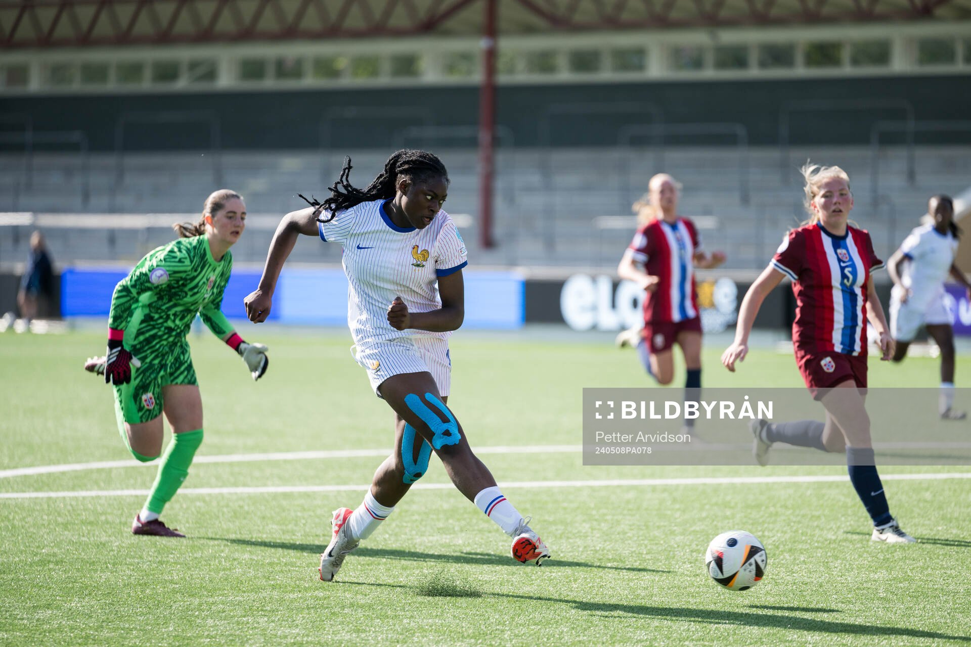 Rachael Abedini of France