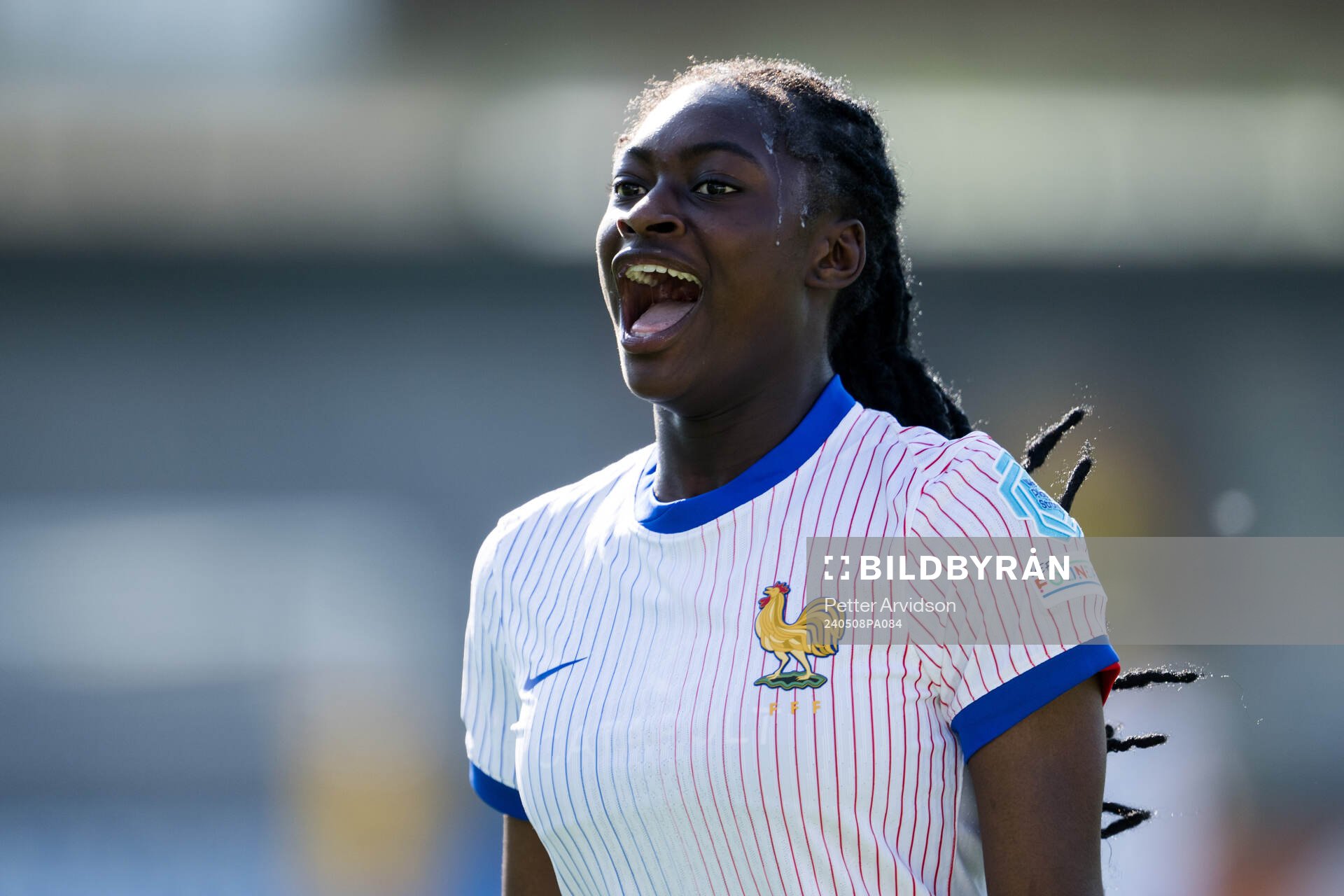 Rachael Abedini of France celebrates