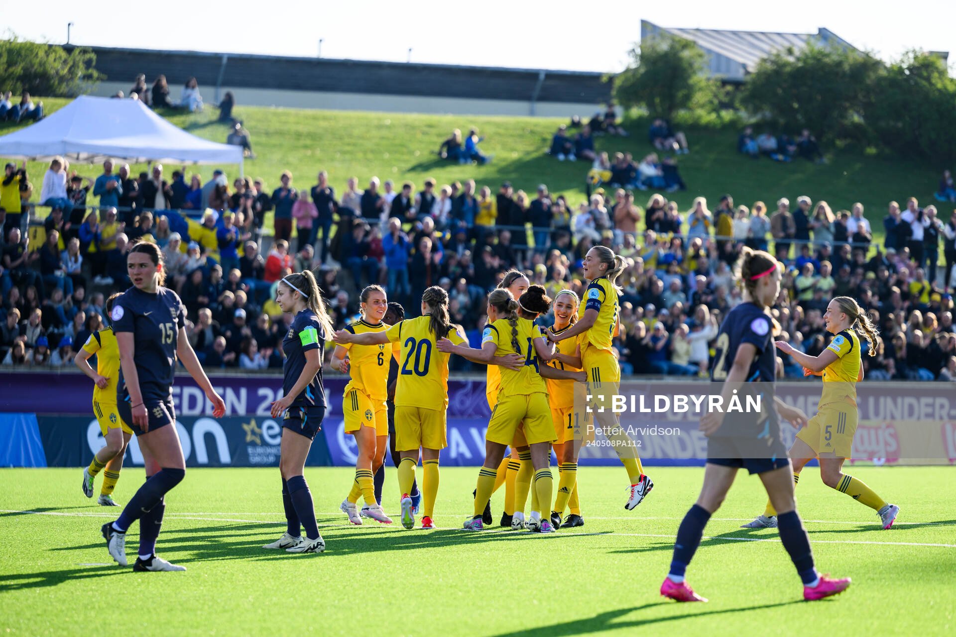 Felicia Schröder of Sweden celebrates