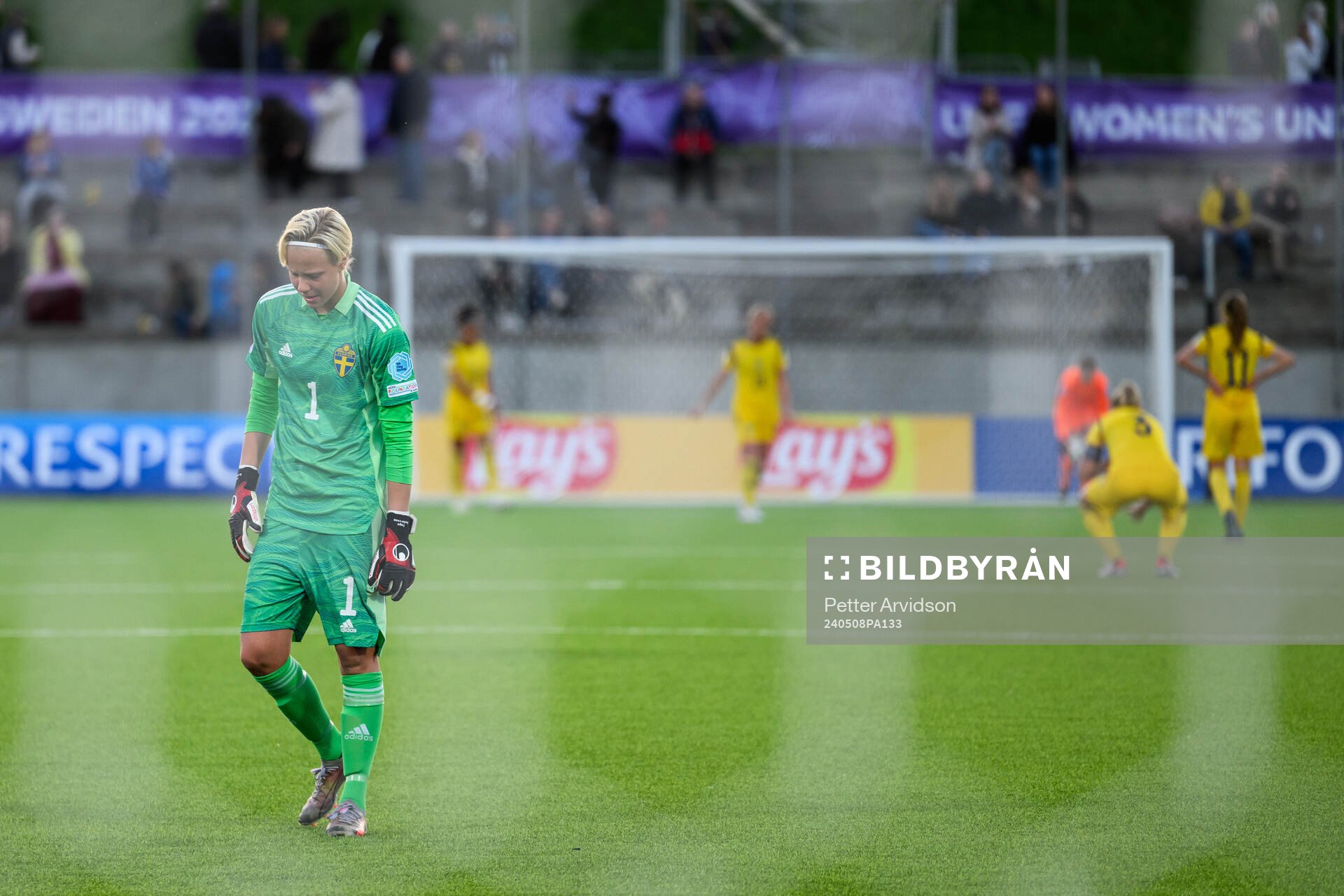 goalkeeper Saga Andersson of Sweden looks dejected