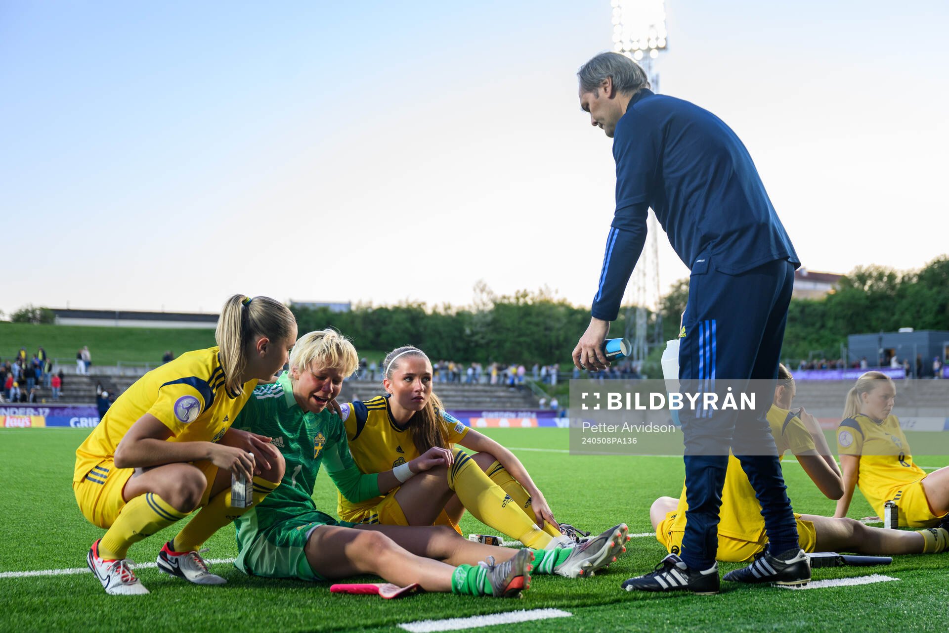 goalkeeper Saga Andersson, Carmen Cernjul and Alice Broman