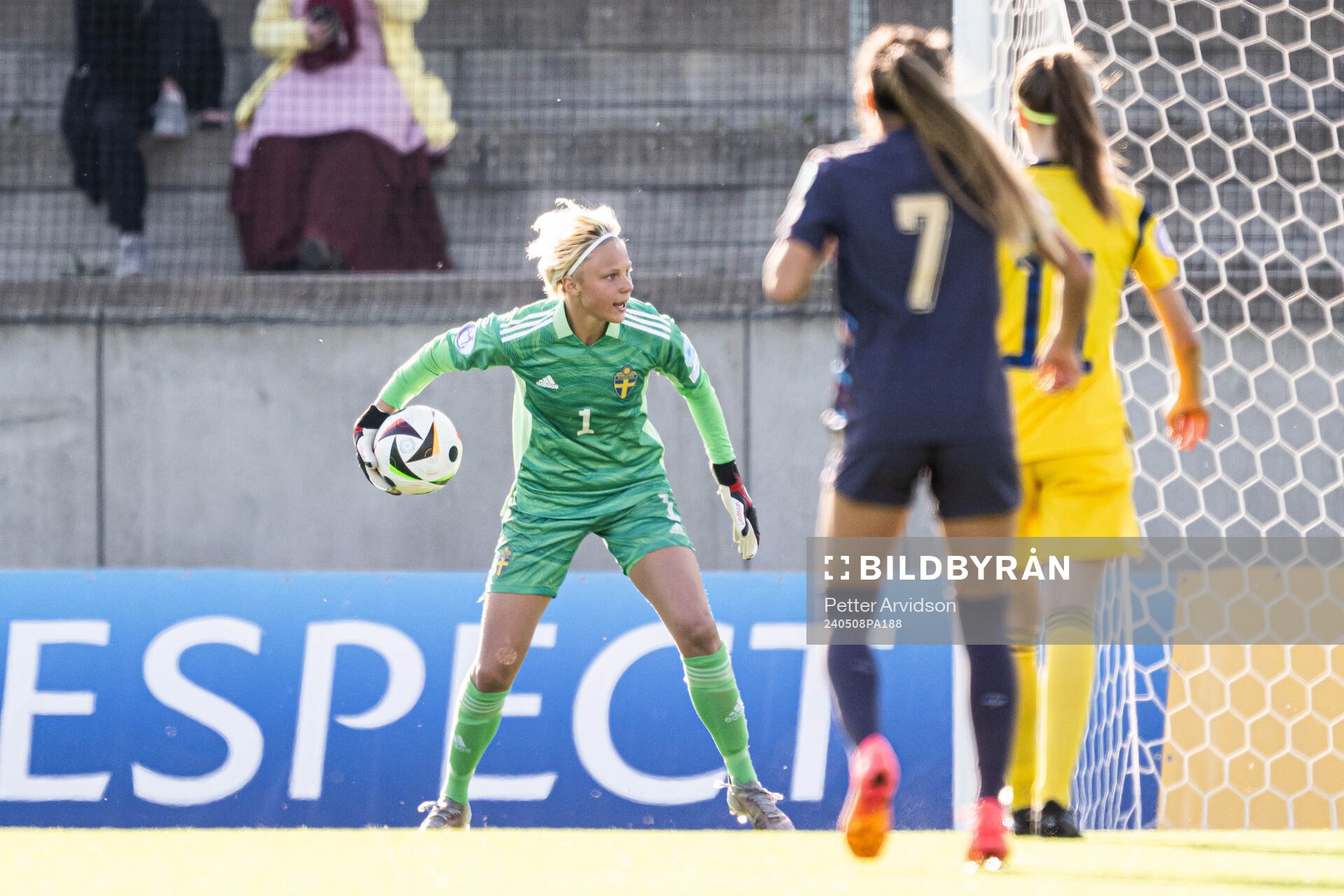 Goalkeeper Saga Andersson of Sweden