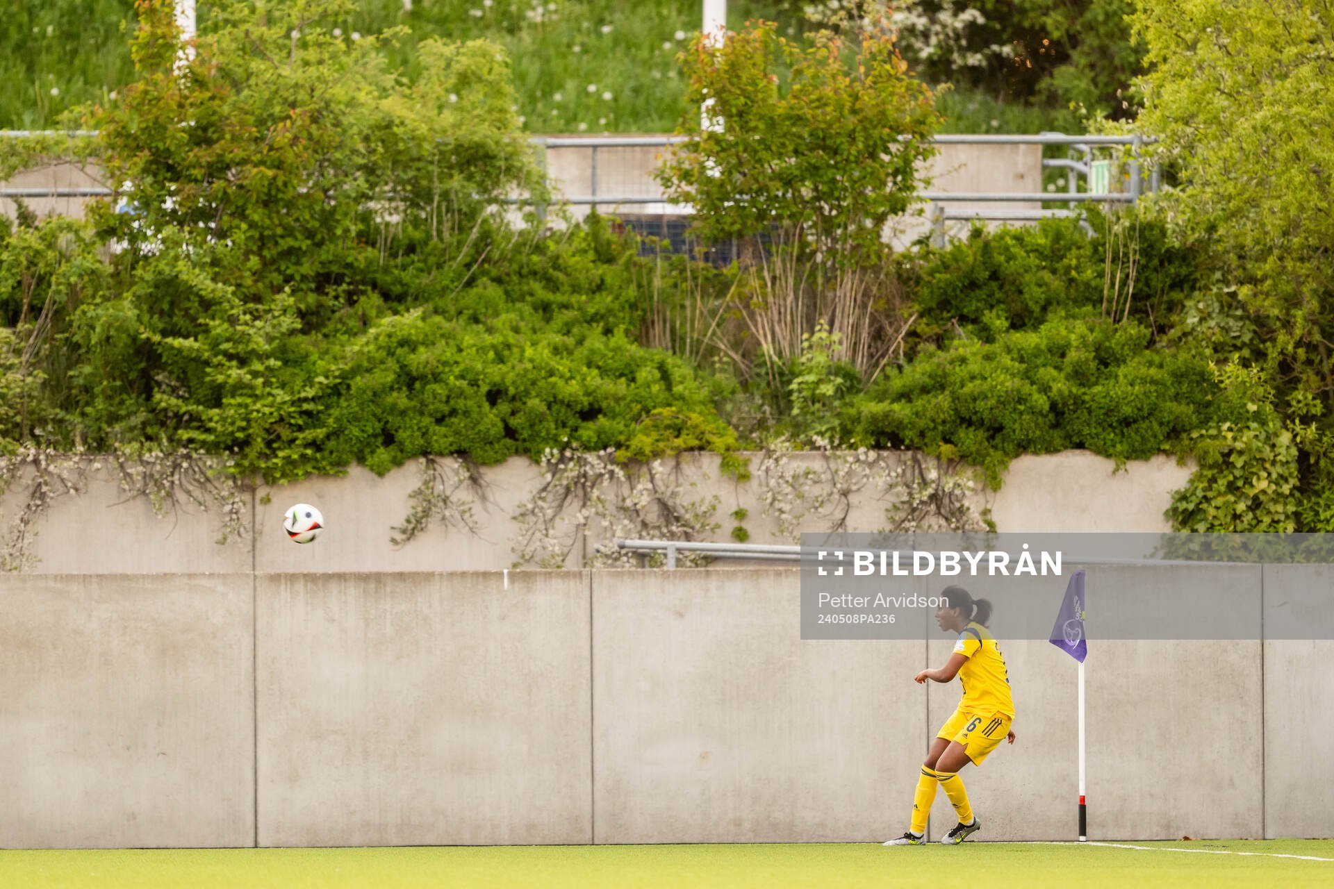Saron Berhe of Sweden takes a corner kick during the UEFA European Women’s Under-17 Championship match between Sweden and England on May 8, 2024 in Lund.