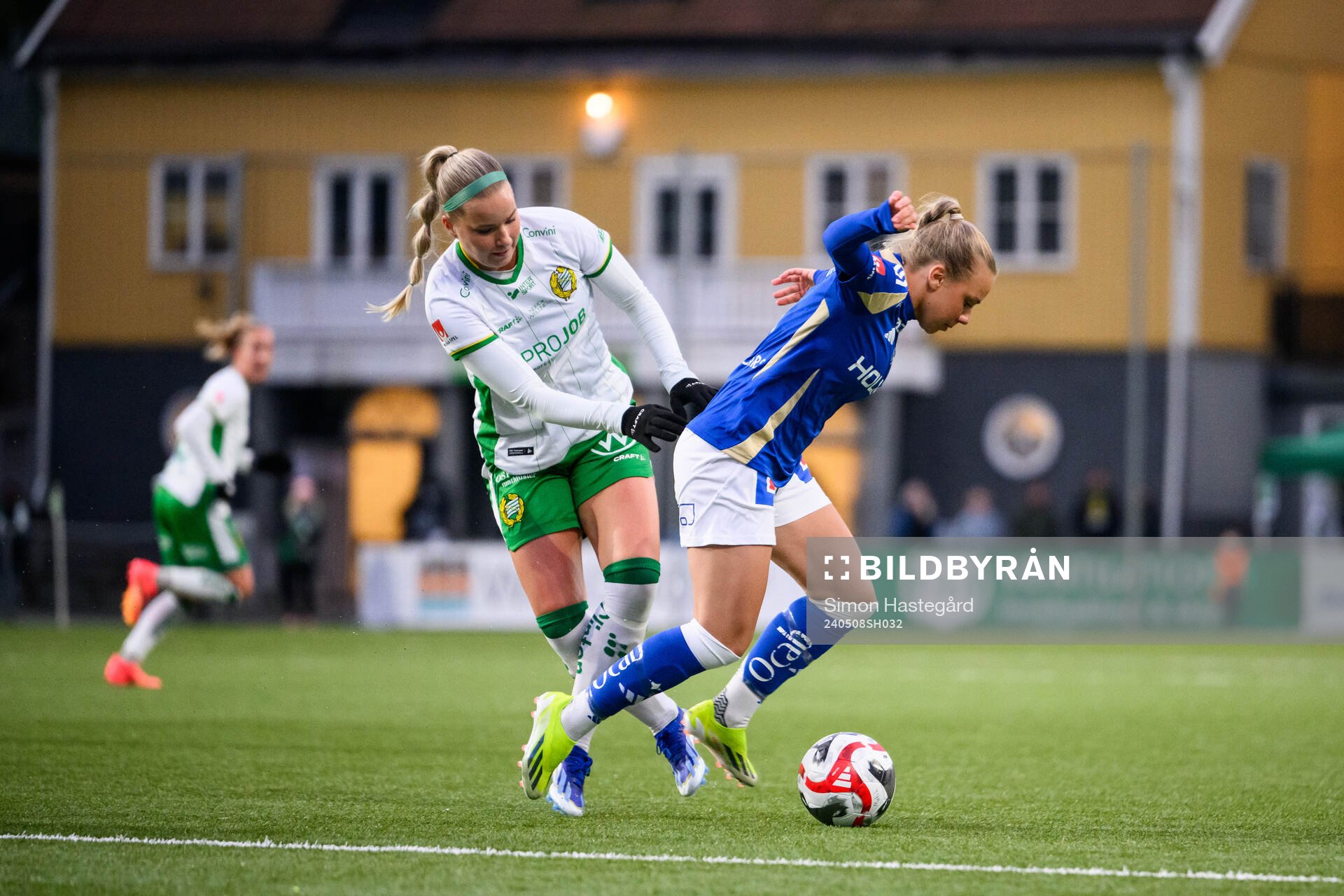 Hammarbys Eva Nyström och IFK Norrköpings Jennie Egeriis