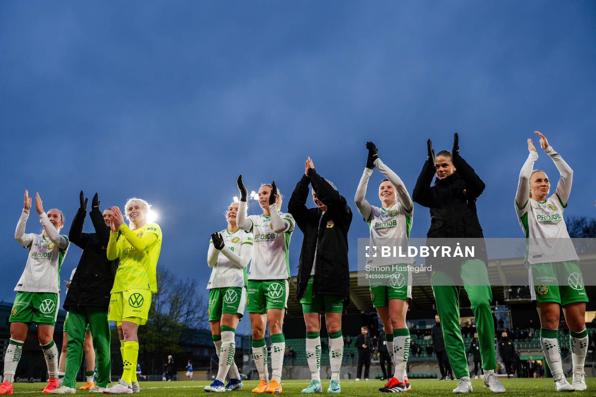 Hammarbys spelare jublar