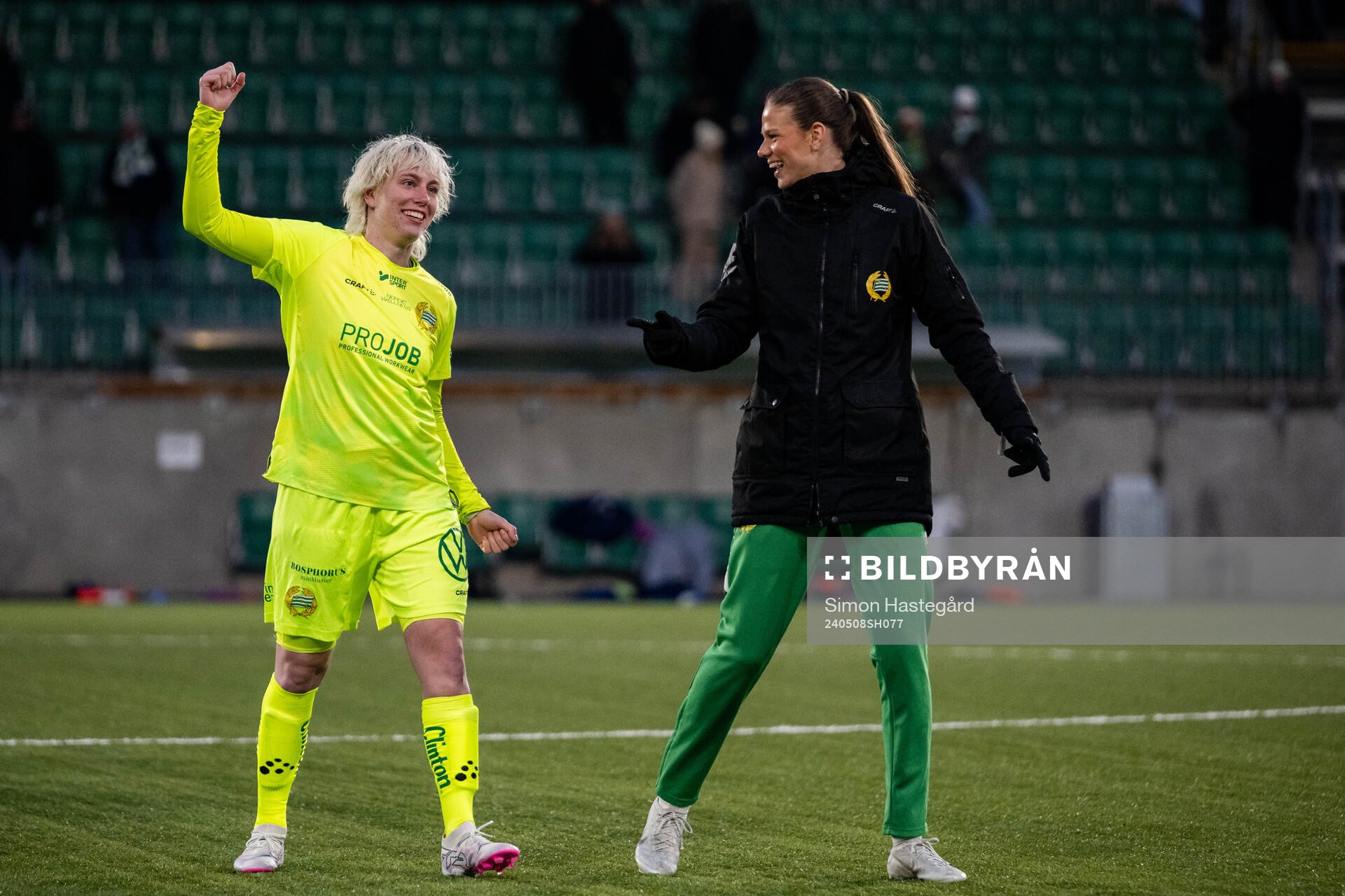 Hammarby målvakt Moa Edrud jublar