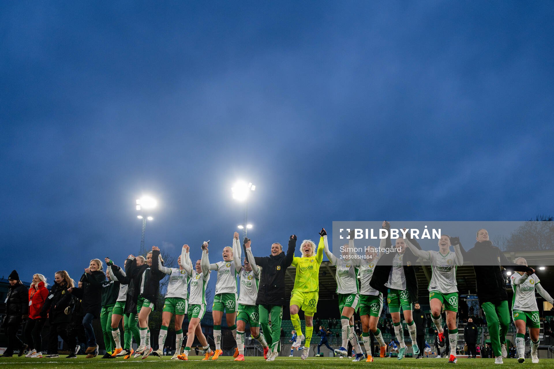 Hammarbys spelare jublar