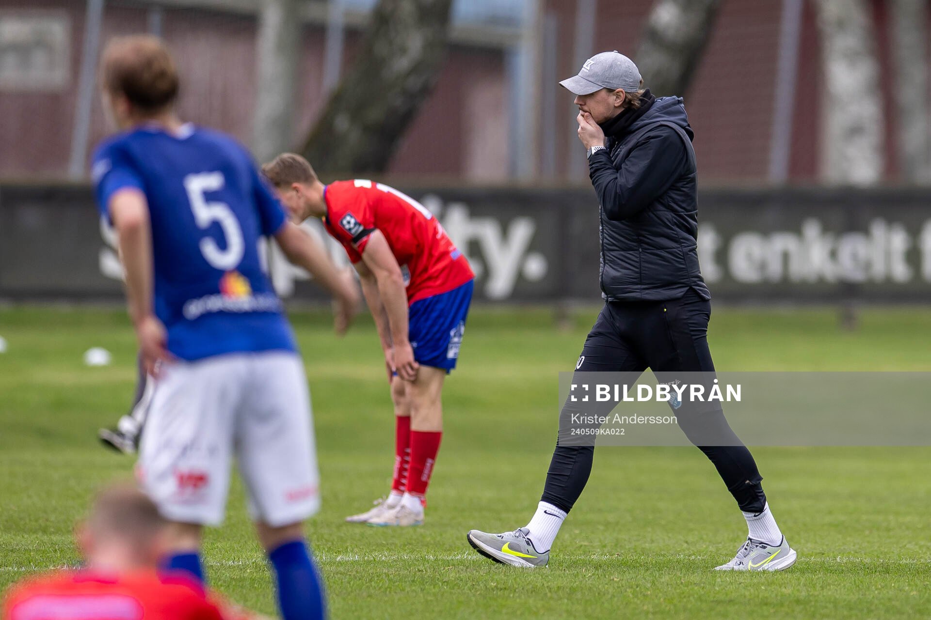 Norrbys tränare Marcus Översjö deppar
