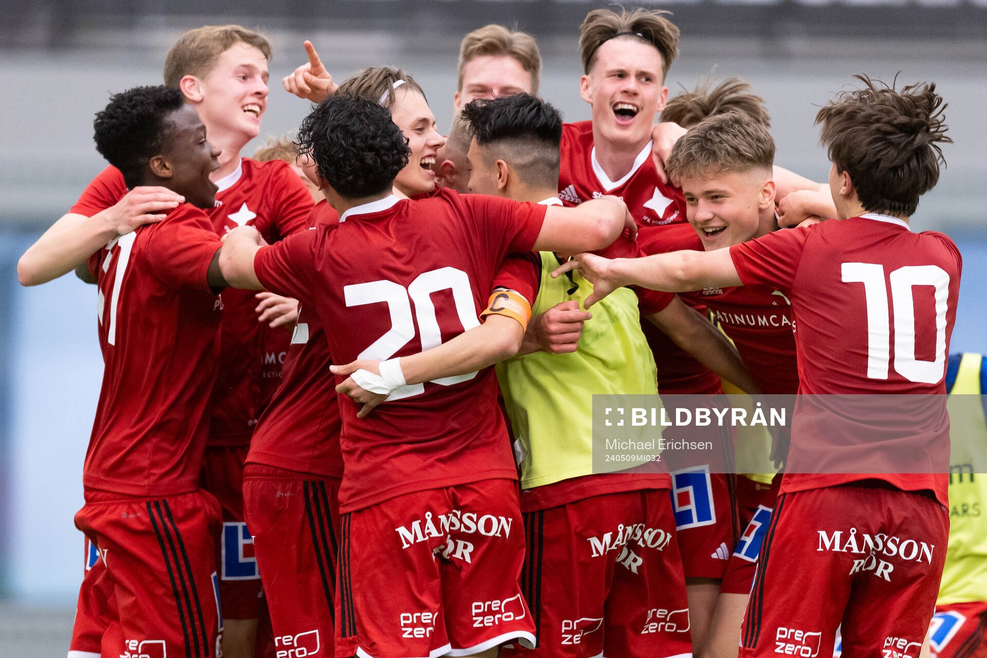 IFK Norrköpings spelare jublar