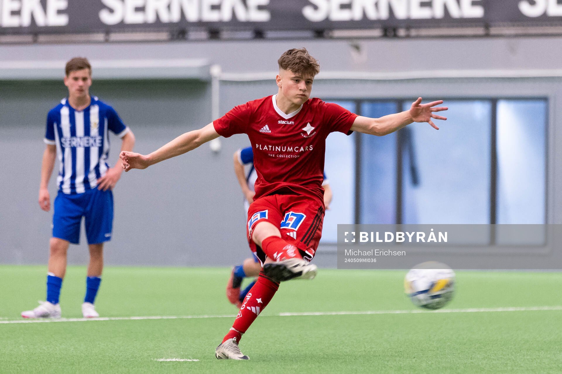 IFK Norrköpings Åke Andersson skjuter 1-3 på straff