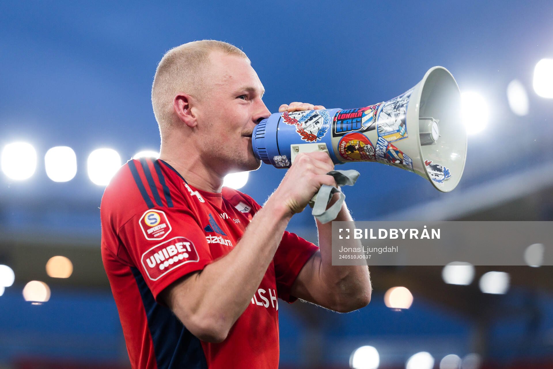 Östers Adam Bergmark Wiberg jublar