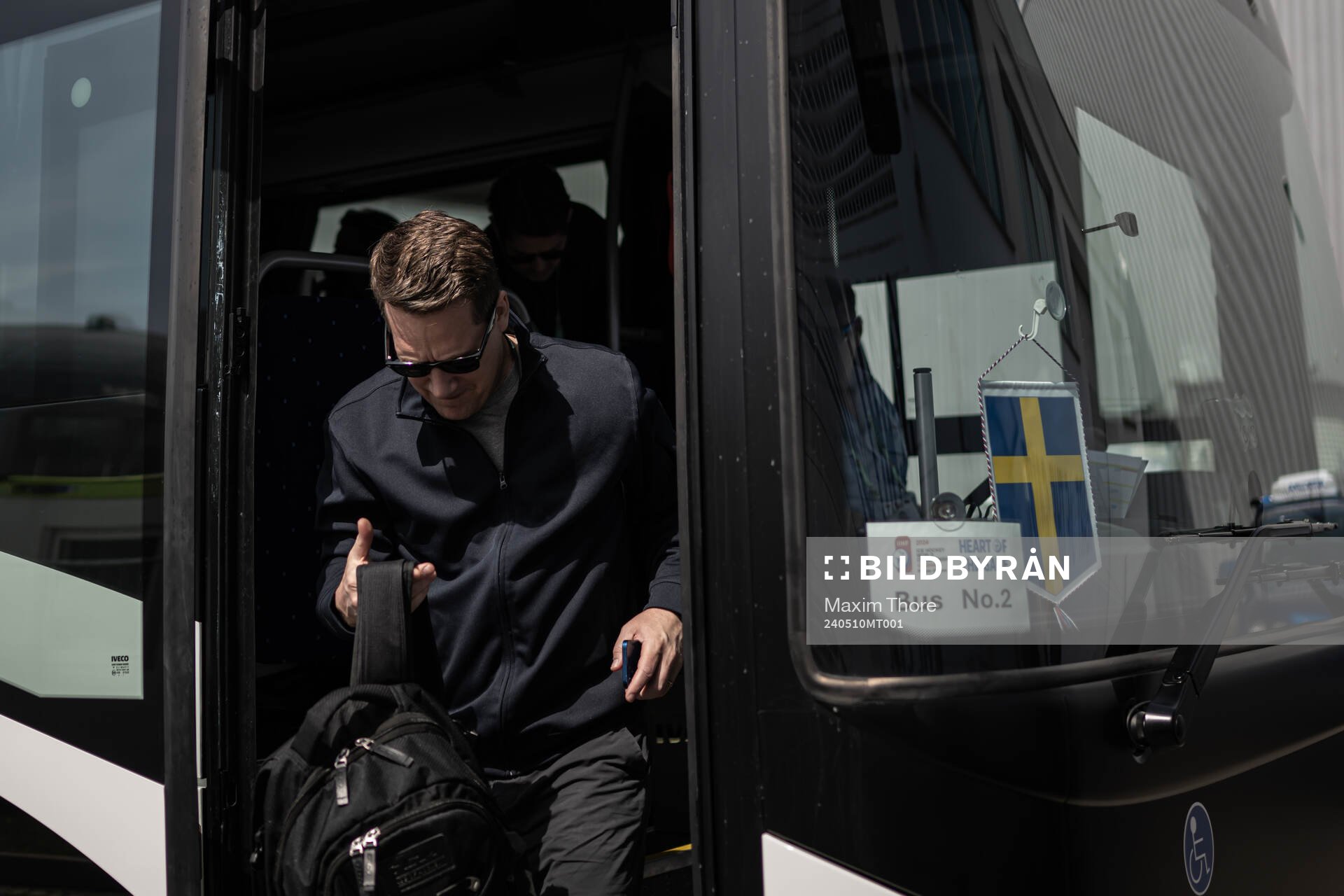 Head coach Sam Hallam of Sweden arrives at a practice