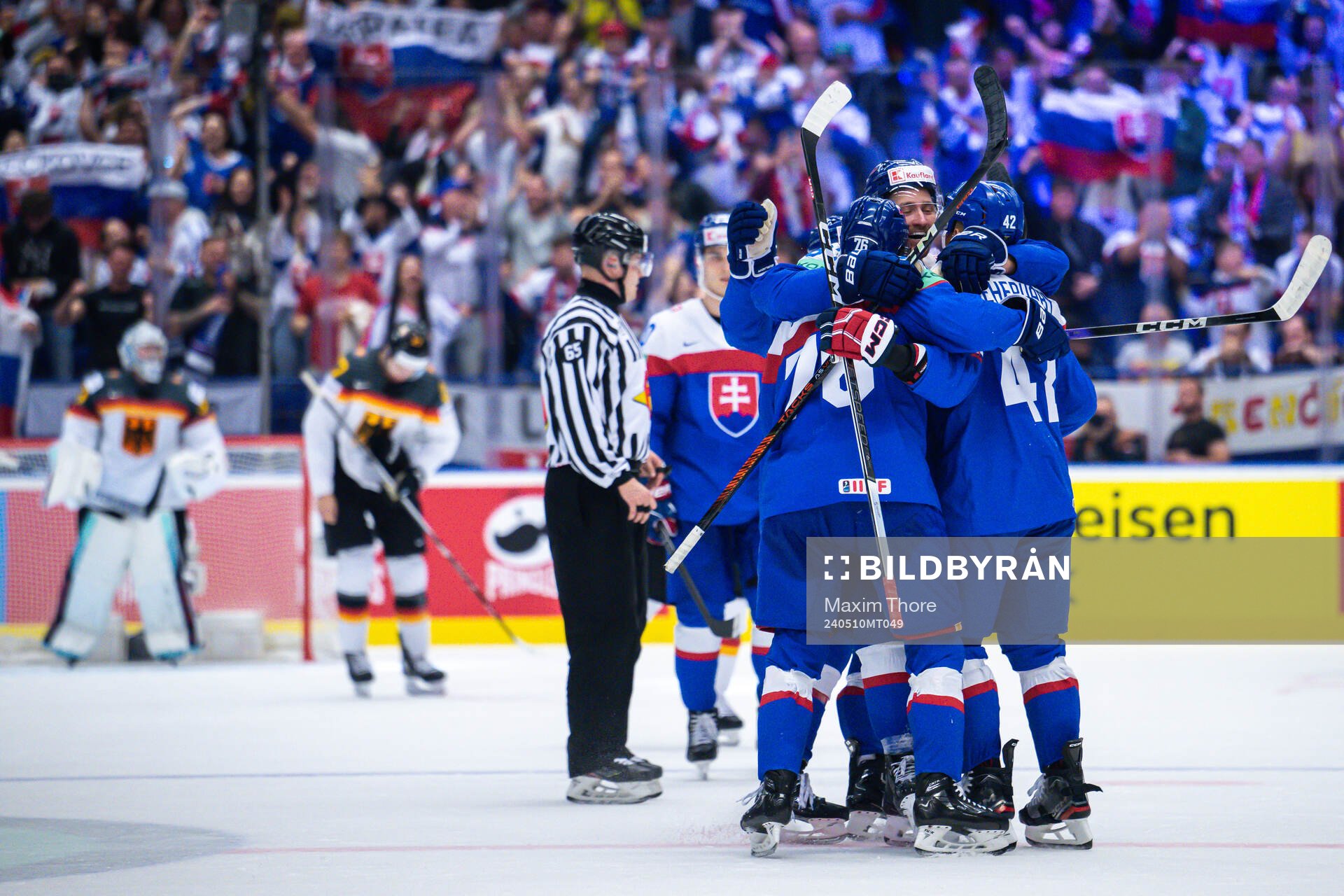 Martin Fehervary of Slovakia celebrate the 2-2 goal with