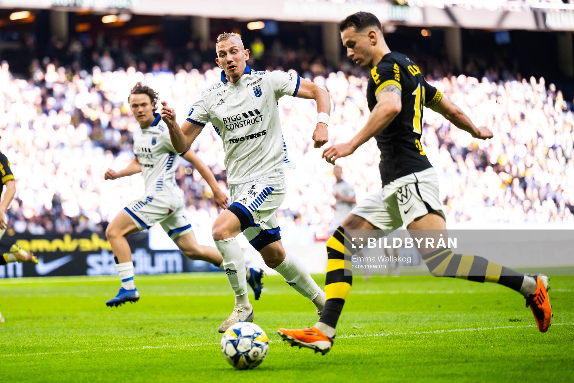 Sirius Jakob Voelkerling Persson and AIKs Bersant Celina